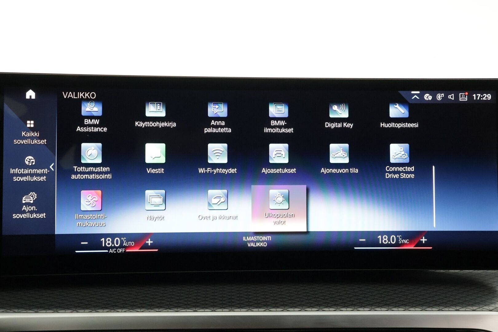 BMW 330 2023 G21 Touring 330e xDrive A M Sport * ACC / 360° / H&K / Muistipenkki / Widescreen / Comfort Access / Navi / Facelift * - 1.Om Suomi-auto / Akku kuntotarkastettu / Kahdet renkaat aluvanteilla - HULLUT AVAJAISHULINAT KORKOTARJOUS 3,29 %