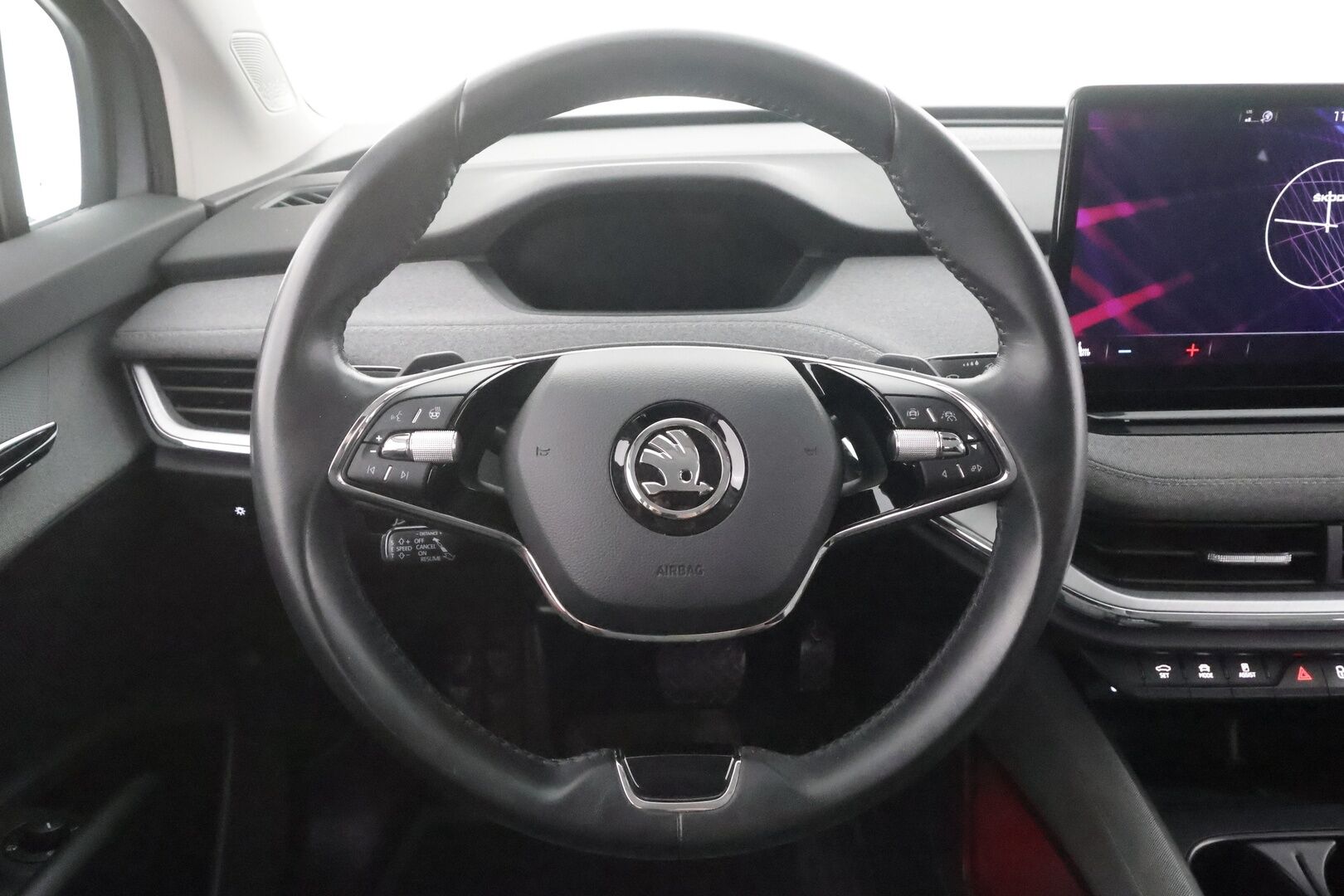 Skoda Enyaq 2022 80 iV - | ACC | ILP | Koukku | Puolinahat | Keyless | P.kamera | Side Assist | Lane Assist | Sähk. takaluukku | Lämm. ratti | LED | Ambient Light | 