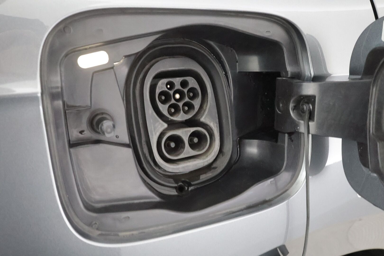 Skoda Enyaq 2022 80 iV - | ACC | ILP | Koukku | Puolinahat | Keyless | P.kamera | Side Assist | Lane Assist | Sähk. takaluukku | Lämm. ratti | LED | Ambient Light | 