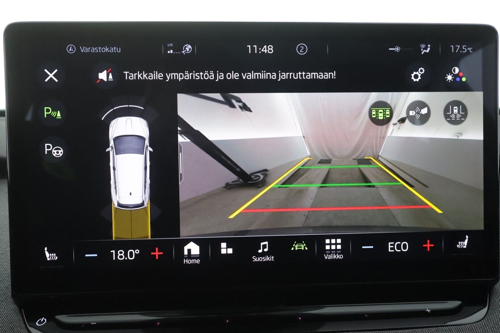 Skoda Enyaq 2022 80 iV - | ACC | ILP | Koukku | Puolinahat | Keyless | P.kamera | Side Assist | Lane Assist | Sähk. takaluukku | Lämm. ratti | LED | Ambient Light | 