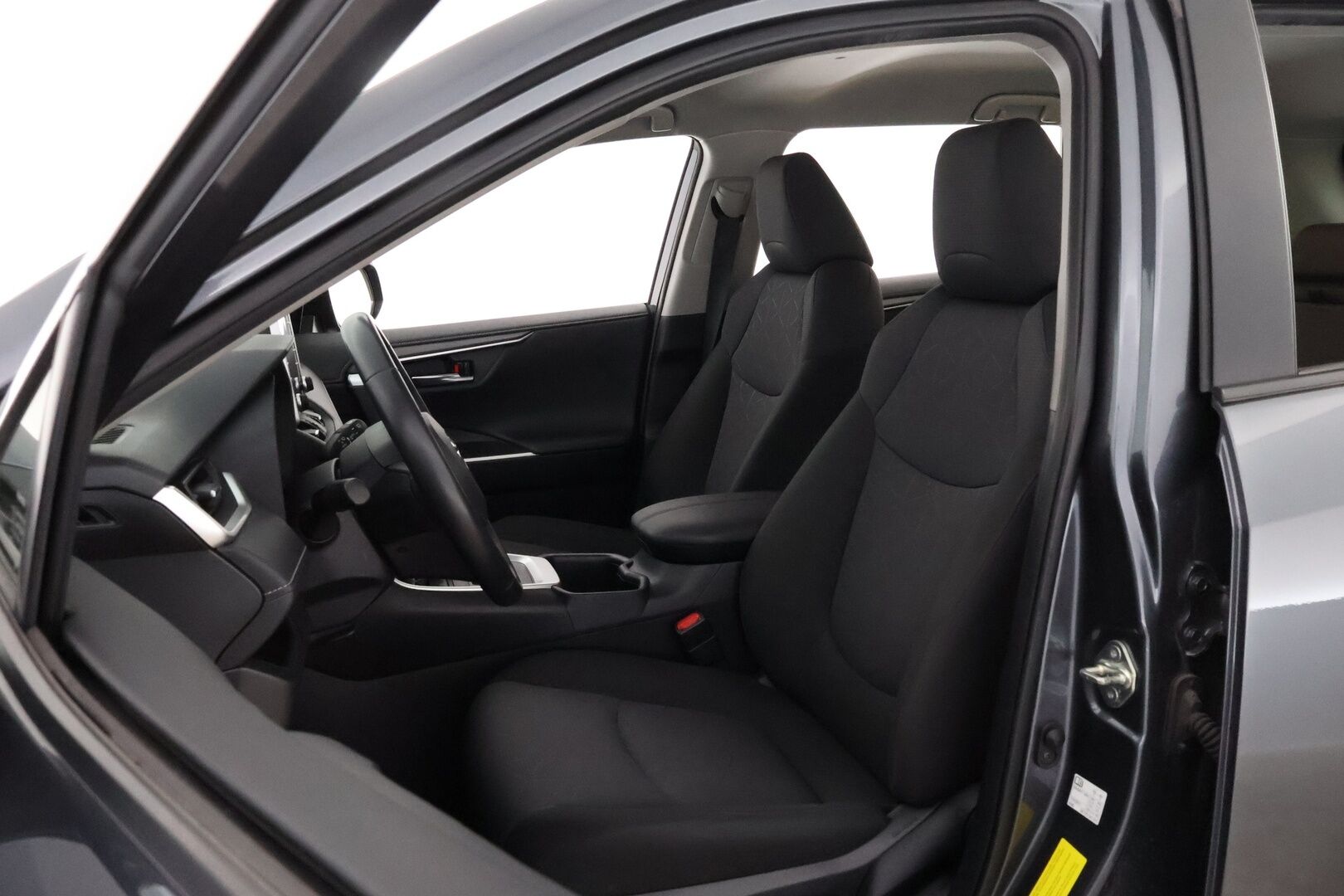 Toyota RAV4 2022 2,5 Hybrid 2022 Edition - 3,99 % KORKOTARJOUS TÄHÄN AUTOON - 1Om Suomiauto / Adapt.Vakkari / Peruutuskamera / LED / Vetokoukku / Lämmitettävä Tuulilasi / Ratinlämmitys / Lohko & Sisäp. / Hyvät varusteet!