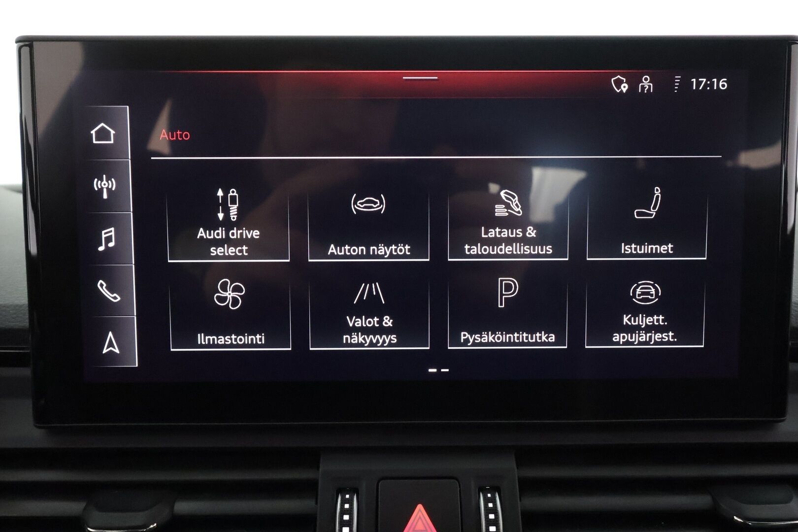 Audi Q5 2023 Progress 50 TFSI e 220 kW quattro S tronic * ACC / P.kamera / Koukku / Sporttipenkit / Sähköluukku / Digimittaristo * - 1.Om Suomi-auto / Kahdet renkaat aluvanteilla / Merkkihuollettu