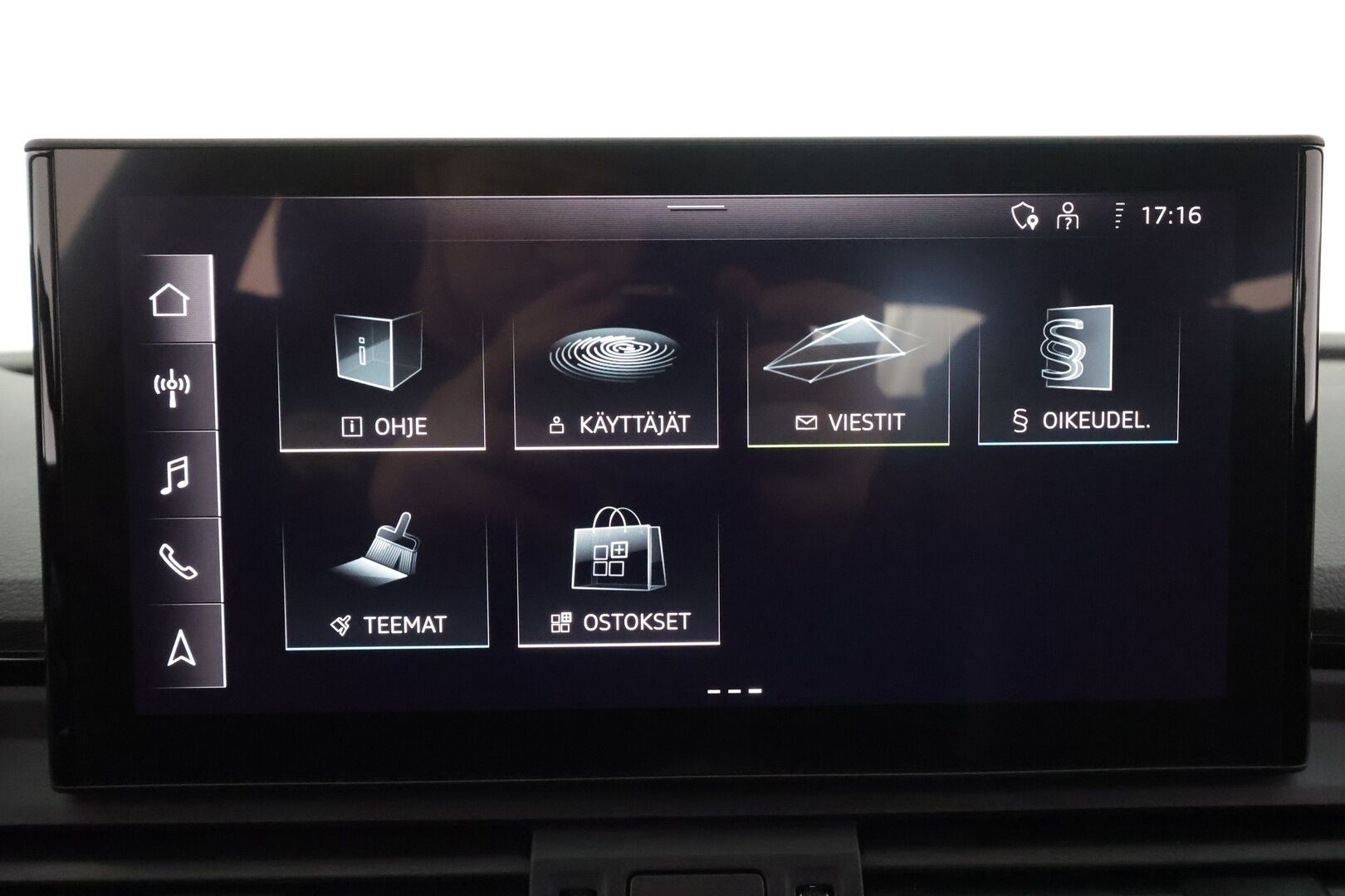 Audi Q5 2023 Progress 50 TFSI e 220 kW quattro S tronic * ACC / P.kamera / Koukku / Sporttipenkit / Sähköluukku / Digimittaristo * - 1.Om Suomi-auto / Kahdet renkaat aluvanteilla / Merkkihuollettu