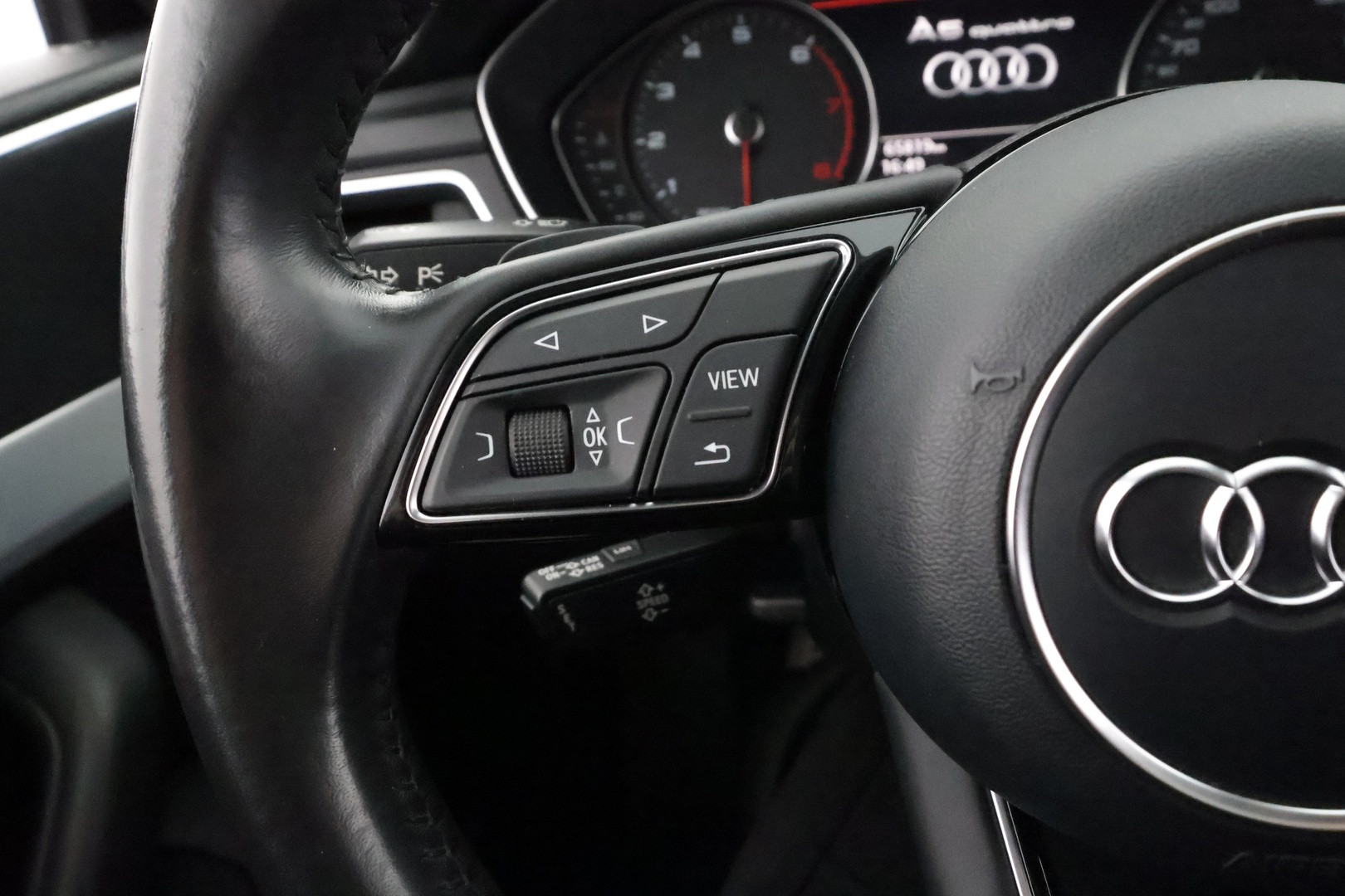 Audi A5 2017 Sportback Business Sport 2,0 TFSI 185 kW quattro S tronic * Vakkari / P.tutkat / Matrix LED / Koukku / Webasto * - Lasikattoluukku / Kahdet renkaat aluvanteilla - HULLUT JOULUT KORKOTARJOUS 2,49% 