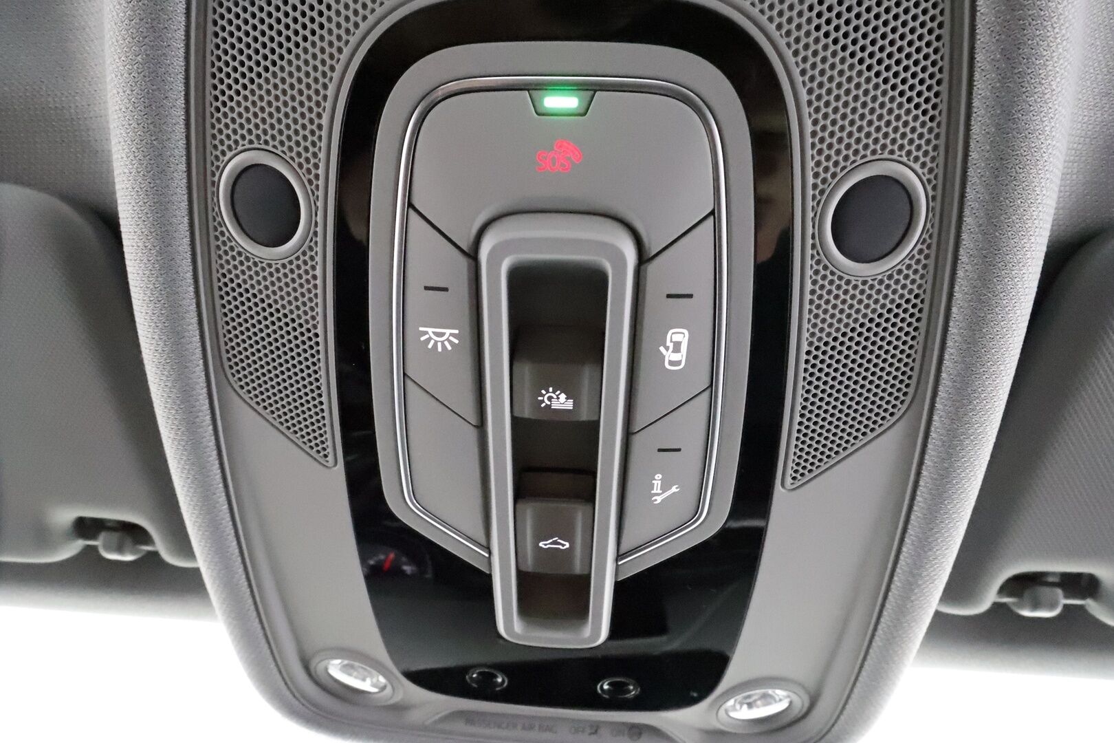 Audi A5 2017 Sportback Business Sport 2,0 TFSI 185 kW quattro S tronic * Vakkari / P.tutkat / Matrix LED / Koukku / Webasto * - Lasikattoluukku / Kahdet renkaat aluvanteilla - HULLUT JOULUT KORKOTARJOUS 2,49% 