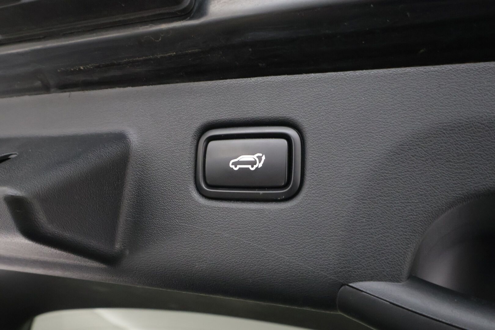 KIA EV6 2023 GT-Line AWD 77 kWh 325 hv - | ACC | ILP | Koukku | Adapt.LED | 360° | Muistipenkki | Meridian | Ilmastoidut penkit | Navi | HUD | Keyless | Kahdet renkaat aluvanteilla | Merkkihuollettu |
