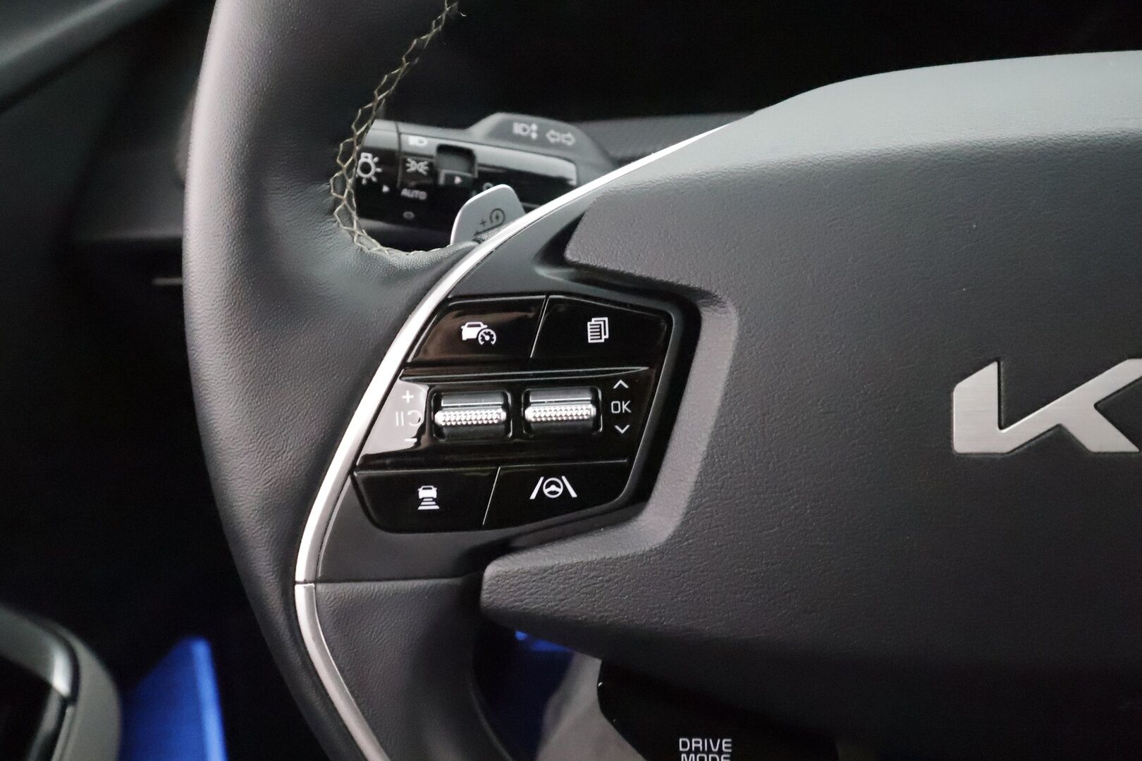 KIA EV6 2023 GT-Line AWD 77 kWh 325 hv - | ACC | ILP | Koukku | Adapt.LED | 360° | Muistipenkki | Meridian | Ilmastoidut penkit | Navi | HUD | Keyless | Kahdet renkaat aluvanteilla | Merkkihuollettu |
