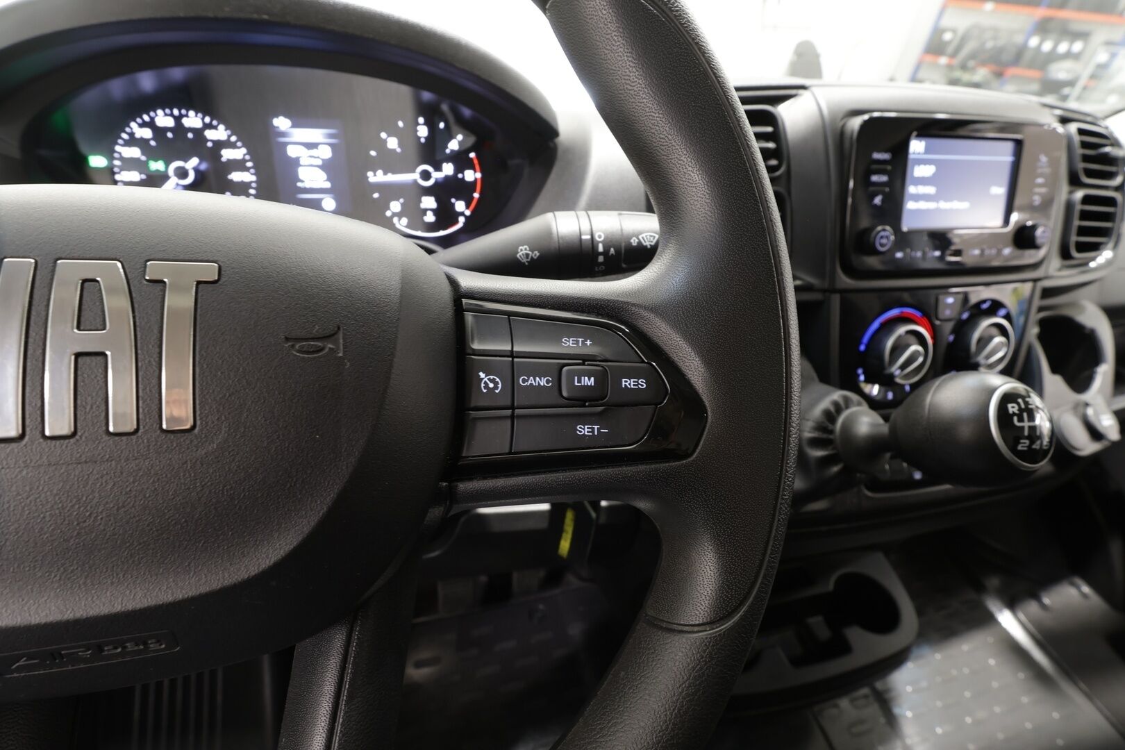 FIAT DUCATO 2024 L4H2 180hv - ALV | Facelift | Vakkari | LED | P.Kamera | Kaistavahti | Bluetooth