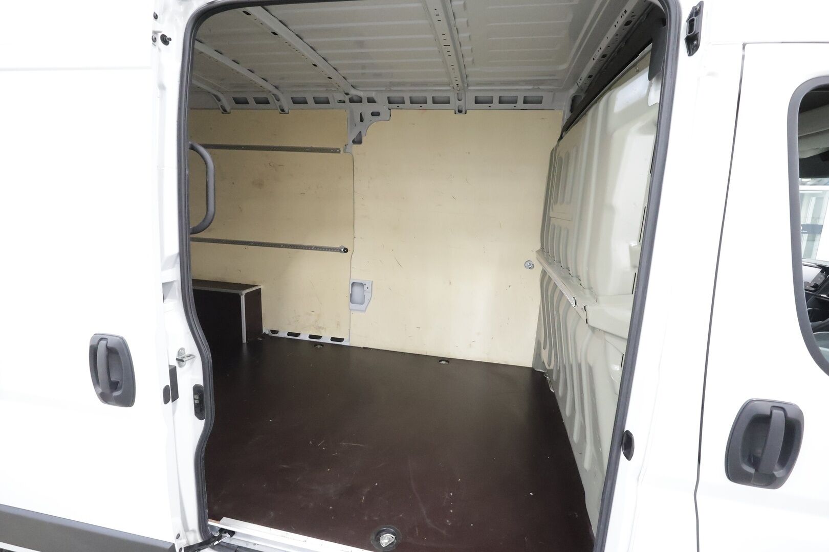 FIAT DUCATO 2024 L4H2 180hv - ALV | Facelift | Vakkari | LED | P.Kamera | Kaistavahti | Bluetooth