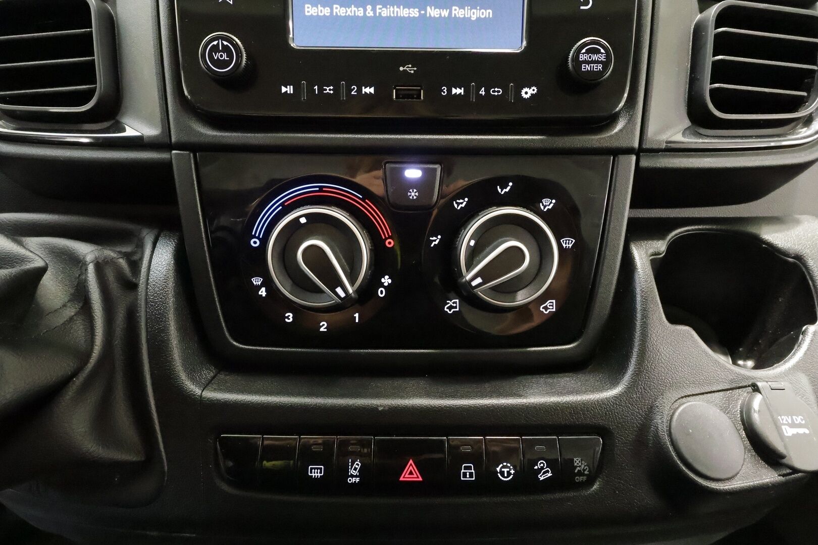 FIAT DUCATO 2024 L4H2 180hv - ALV | Facelift | Vakkari | LED | P.Kamera | Kaistavahti | Bluetooth