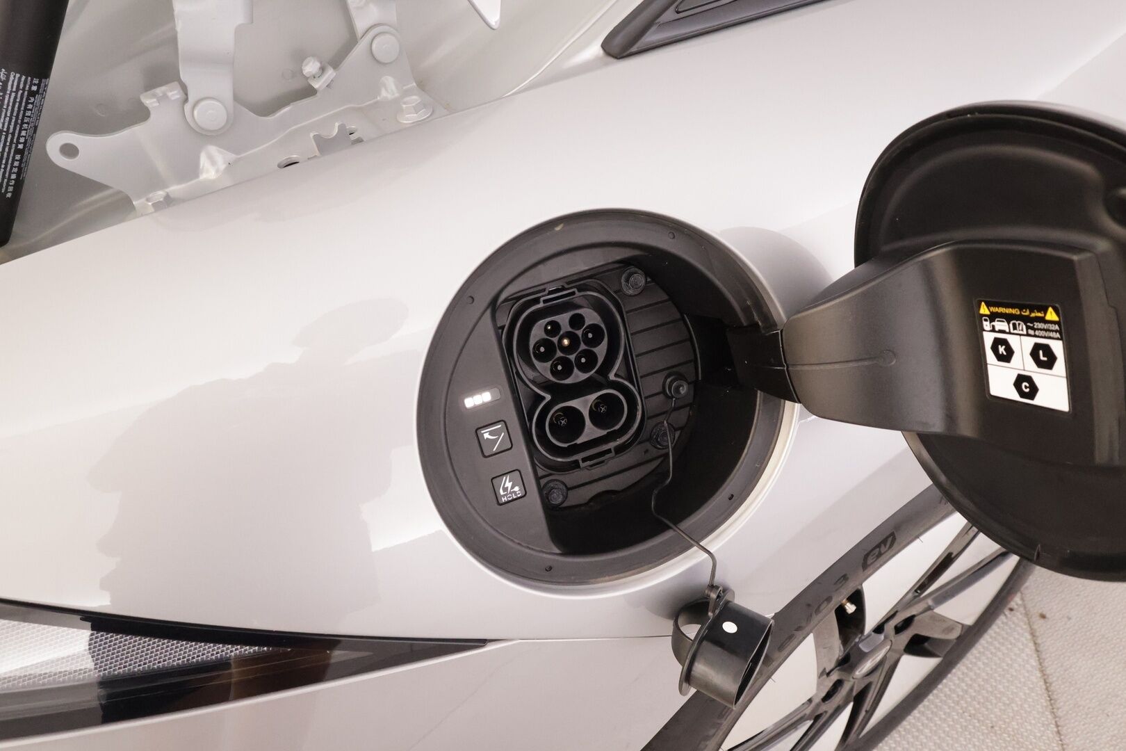 Hyundai IONIQ 6 2024 77 kWh 229 hv Ultimate - ACC | ILP | HUD | 360° | Ilm. relax nahat | Muistipenkki | BOSE | Matrix | HDA | BSM | V2L | Keyless | Ambient | Lämm. ratti | Merkkihuollettu | ALV |