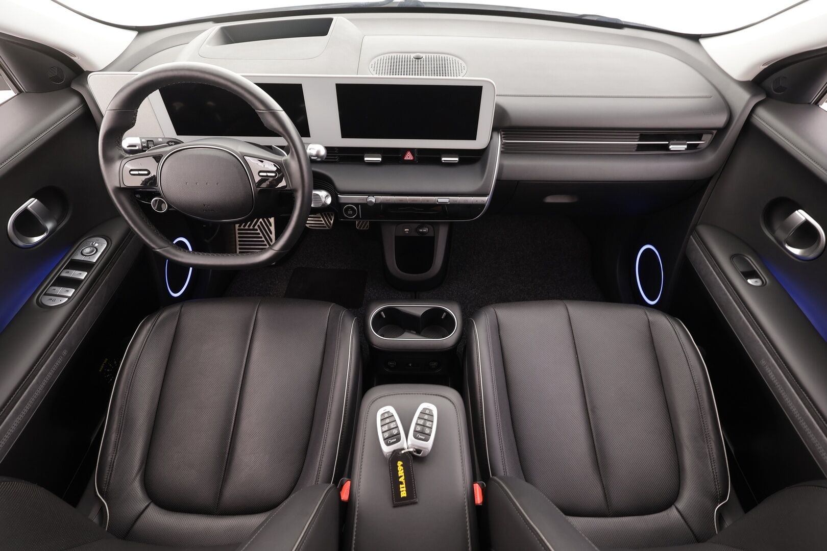 Hyundai IONIQ 5 2022 73 kWh 305 hv AWD Premium - | ILP | Bose | ACC | 360 | Ilmastoidut-penkit | HUD | LED | Navi | Kaistavahti | Katveavustin | Keyless | Merkkihuollot | 