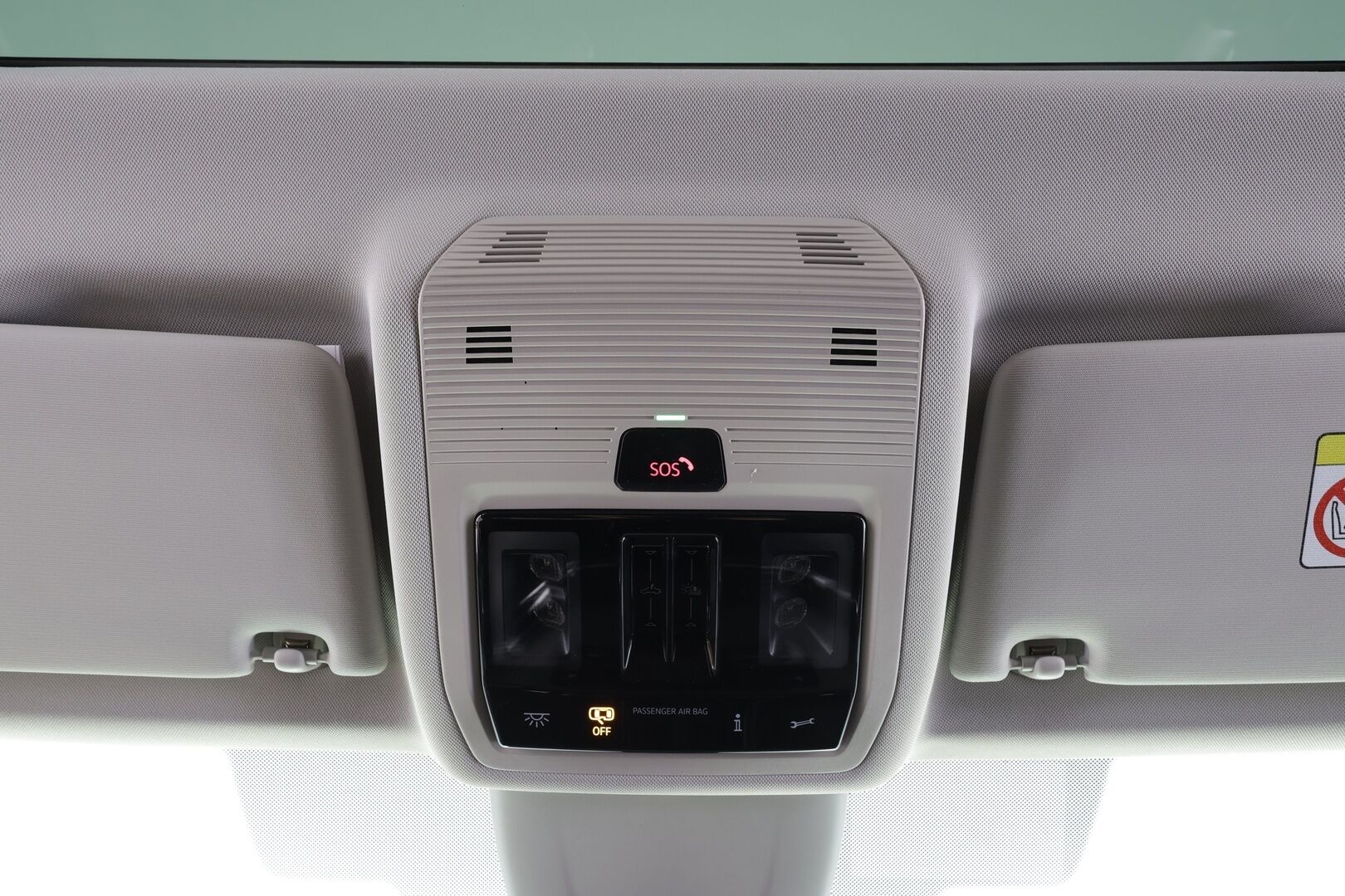 Skoda Enyaq 2022 80 iV - | ACC | ILP | Koukku | HUD | DCC | Sähkönahat muistilla | Panorama | Matrix | Crystal Face | P.kamera | Keyless | Sähk. takaluukku | Lämm. ratti | 