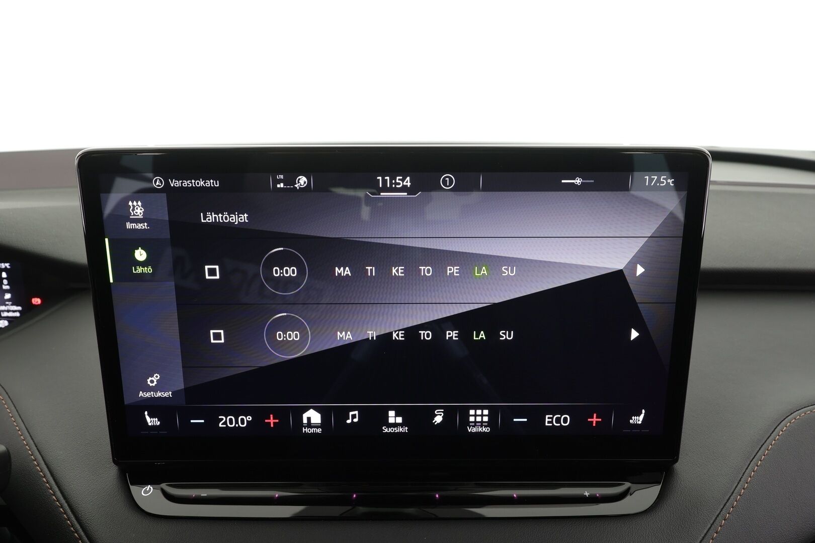 Skoda Enyaq 2022 80 iV - | ACC | ILP | Koukku | HUD | DCC | Sähkönahat muistilla | Panorama | Matrix | Crystal Face | P.kamera | Keyless | Sähk. takaluukku | Lämm. ratti | 