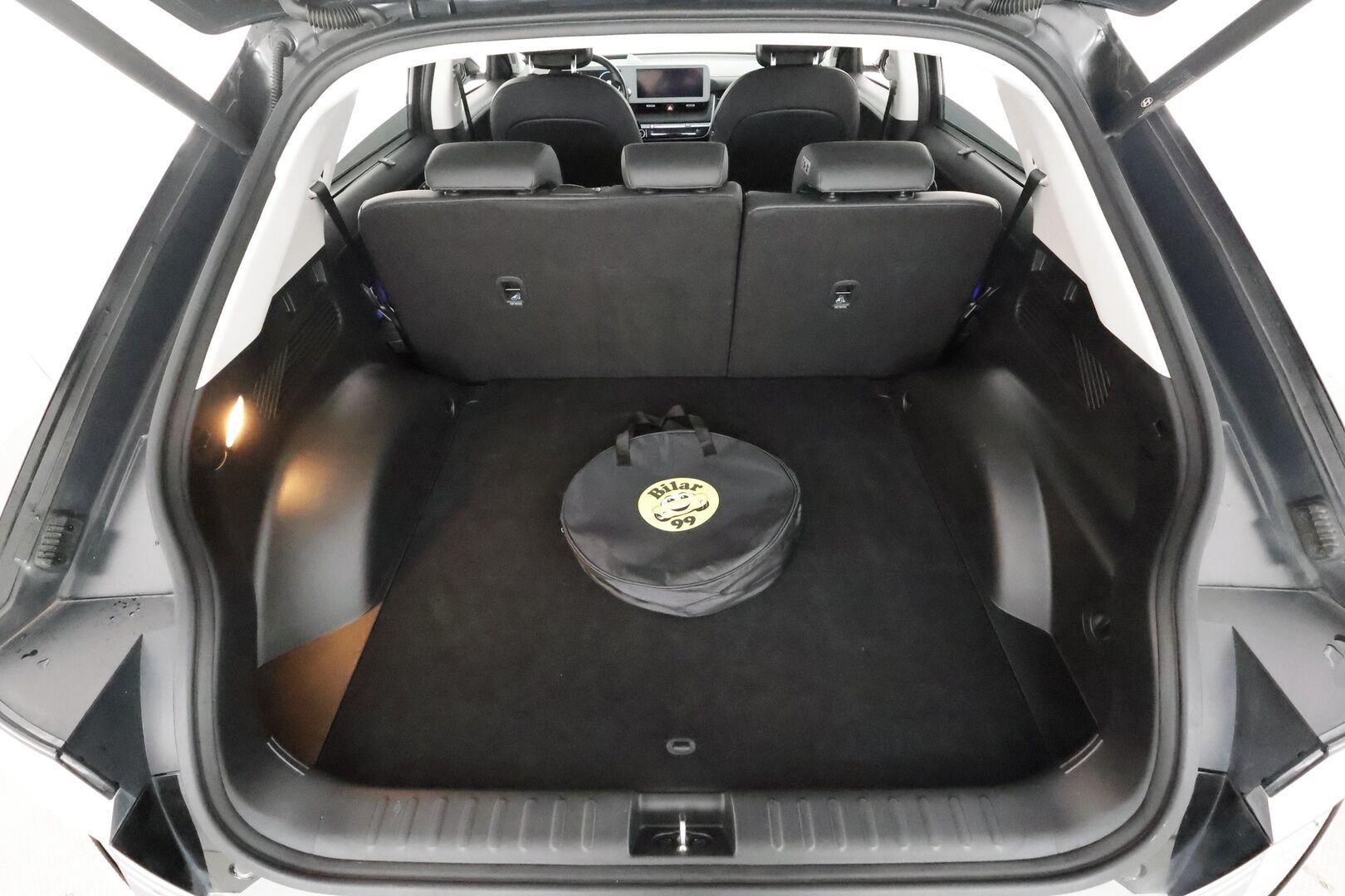 Hyundai IONIQ 5 2021 73 kWh 305 hv AWD Premium - | ACC | ILP | Koukku | HUD | 360° | BOSE | Ilm. relax nahat | Muistipenkki | HDA | BSM | V2L | Lämm. ratti | Merkkihuollot 