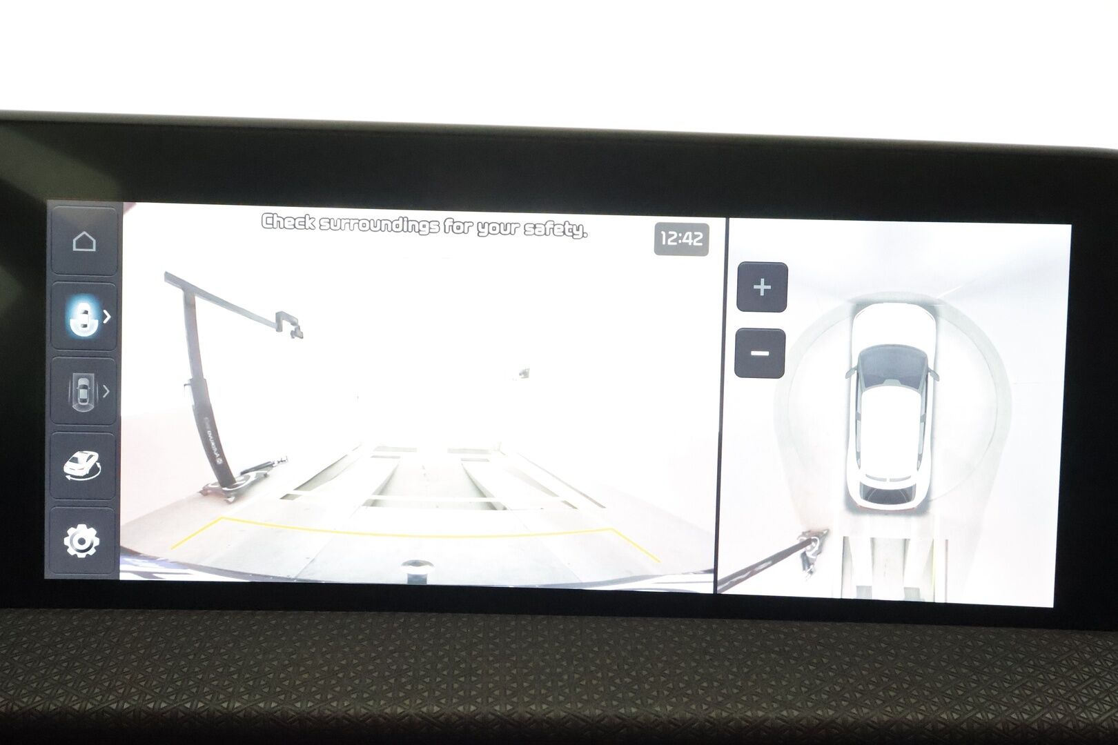 Kia EV6 2022 RWD 58 kWh 170 hv - | ACC | ILP | Koukku | Muistipenkki | Meridian Surround | 360-Kamera | Ilmastoidut Nahat | HUD | Widescreen | Apple&Android | 