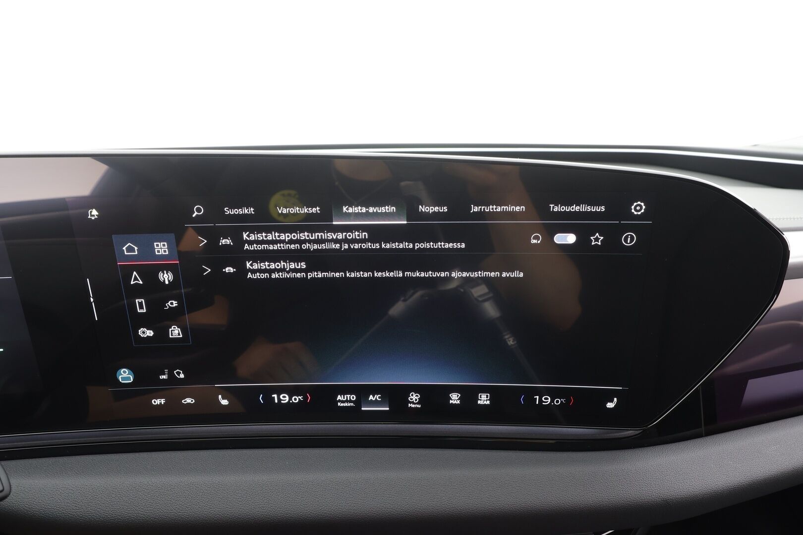 AUDI A6 e-tron 2025 Avant - | ACC | ILP | Koukku | Matrix-LED | 360-Kamera | Muistipenkki | Sporttipenkit | Keyless | Apple&Android | Merkkihuollettu | Kahdet Renkaat |
