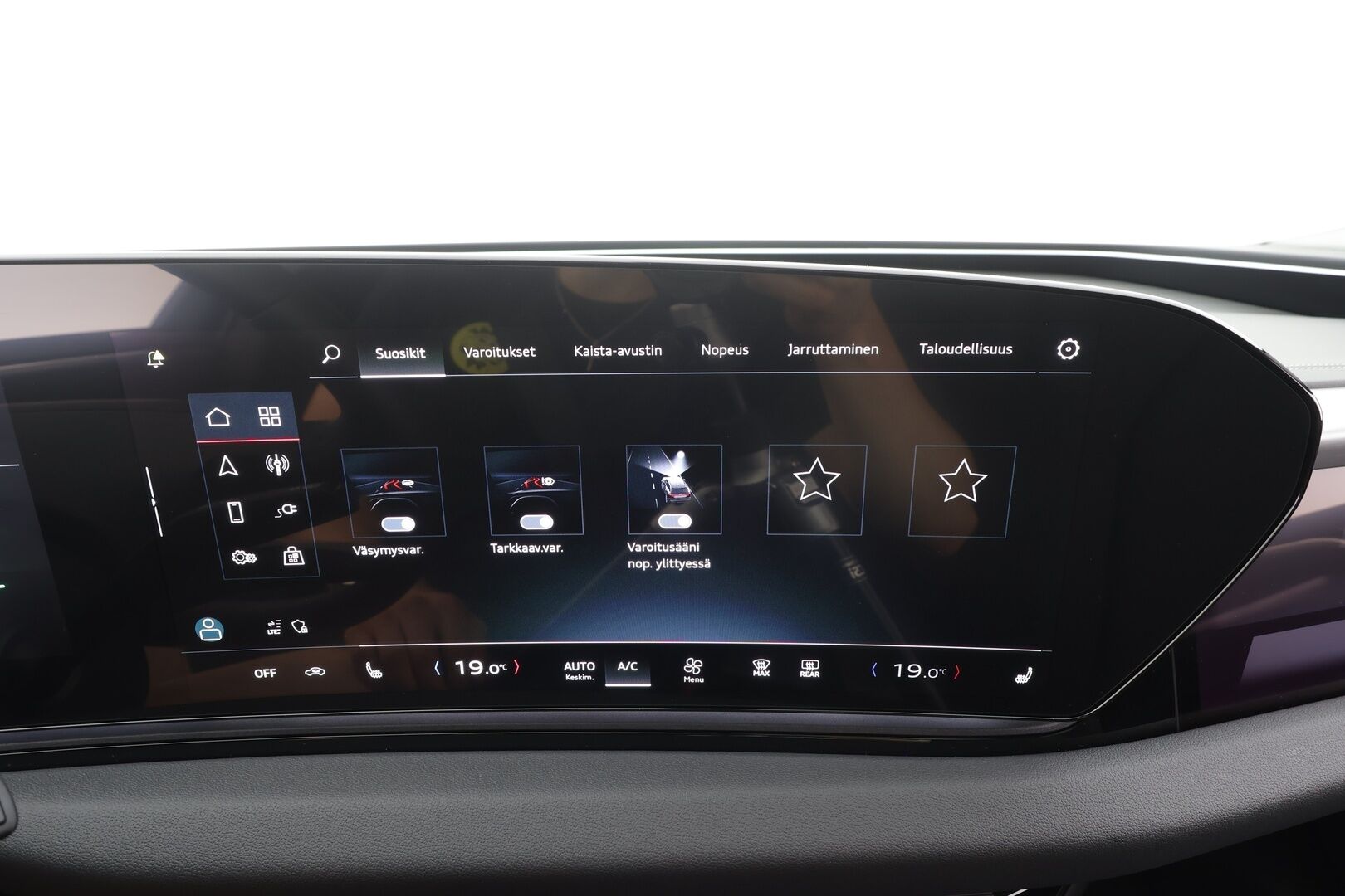 AUDI A6 e-tron 2025 Avant - | ACC | ILP | Koukku | Matrix-LED | 360-Kamera | Muistipenkki | Sporttipenkit | Keyless | Apple&Android | Merkkihuollettu | Kahdet Renkaat |