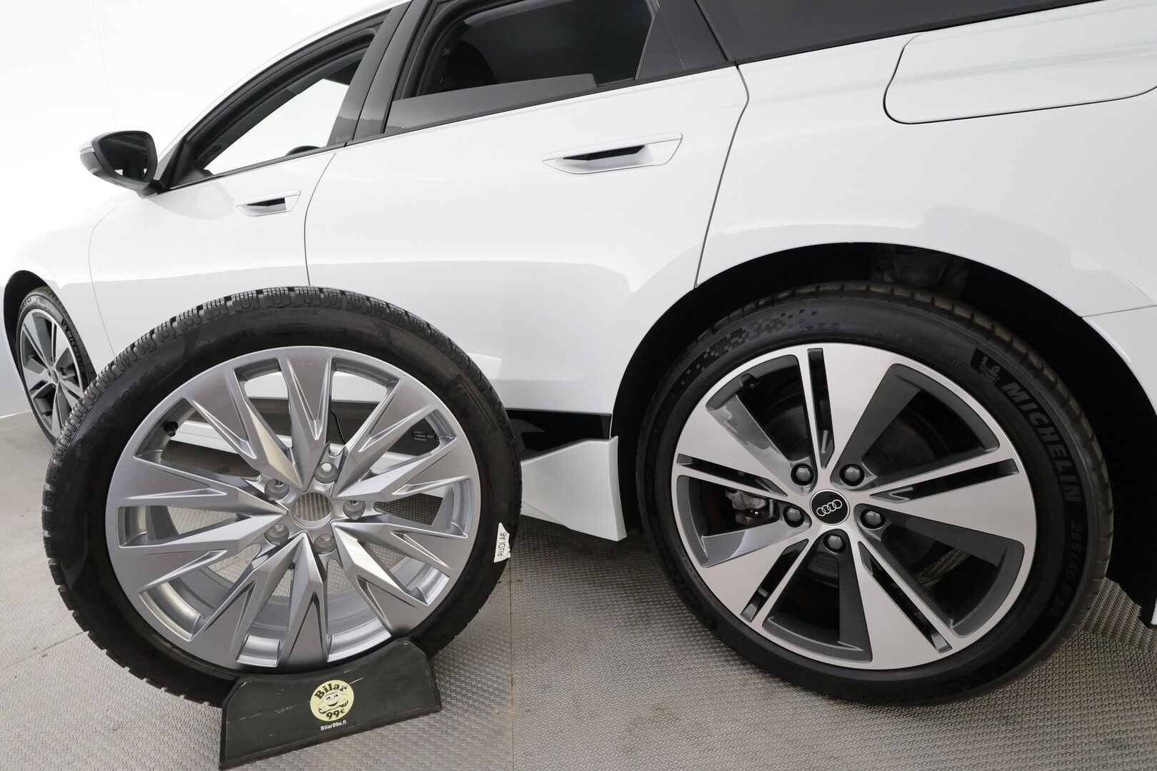 AUDI A6 e-tron 2025 Avant - | ACC | ILP | Koukku | Matrix-LED | 360-Kamera | Muistipenkki | Sporttipenkit | Keyless | Apple&Android | Merkkihuollettu | Kahdet Renkaat |