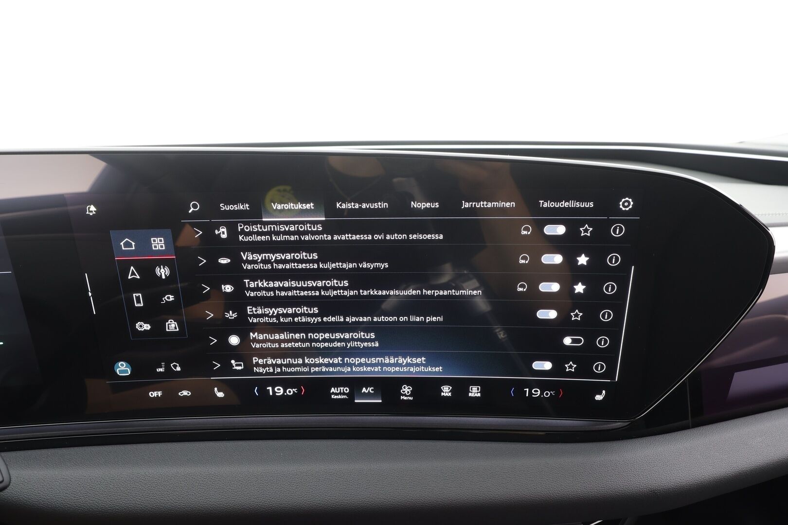 AUDI A6 e-tron 2025 Avant - | ACC | ILP | Koukku | Matrix-LED | 360-Kamera | Muistipenkki | Sporttipenkit | Keyless | Apple&Android | Merkkihuollettu | Kahdet Renkaat |