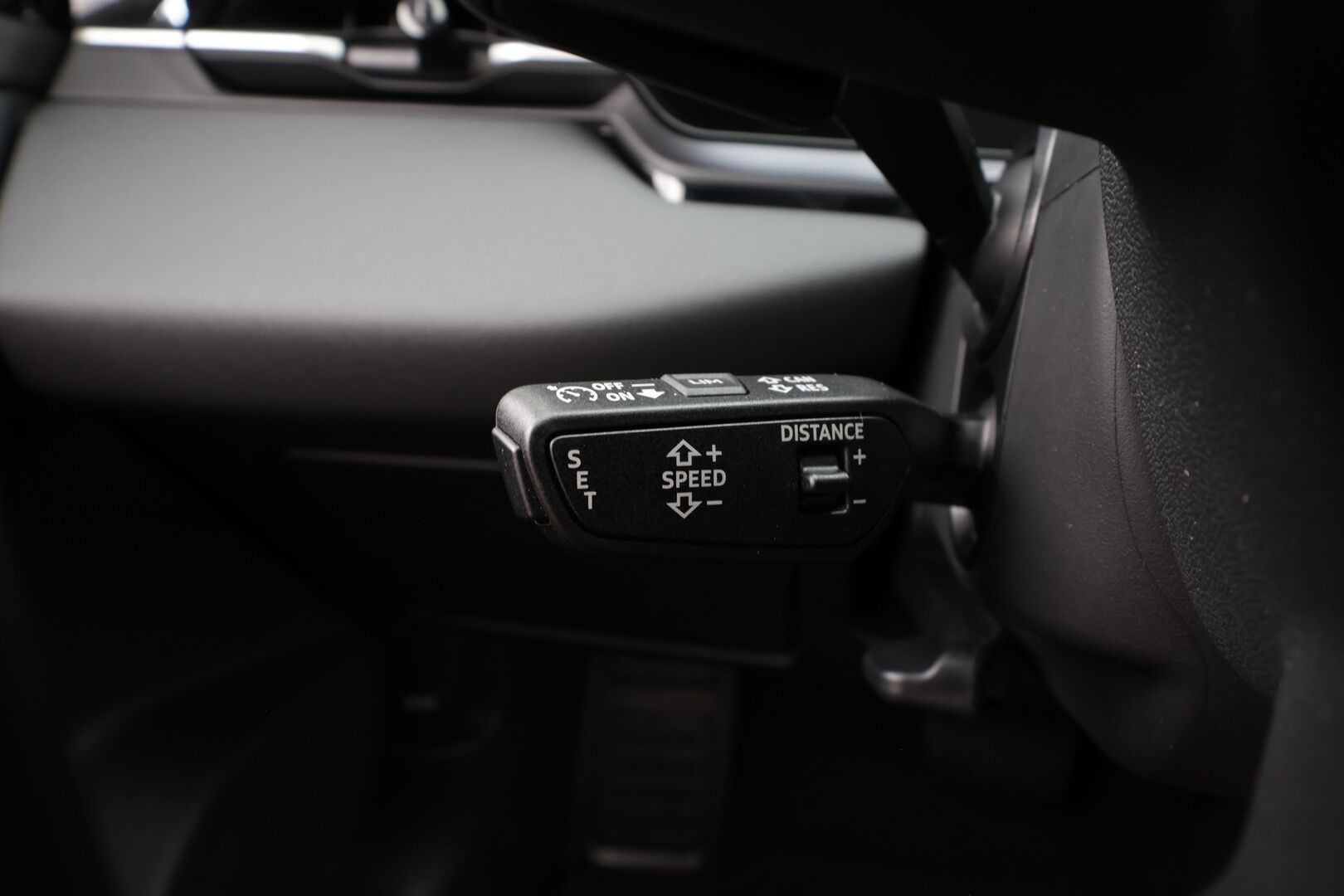 AUDI A6 e-tron 2025 Avant - | ACC | ILP | Koukku | Matrix-LED | 360-Kamera | Muistipenkki | Sporttipenkit | Keyless | Apple&Android | Merkkihuollettu | Kahdet Renkaat |