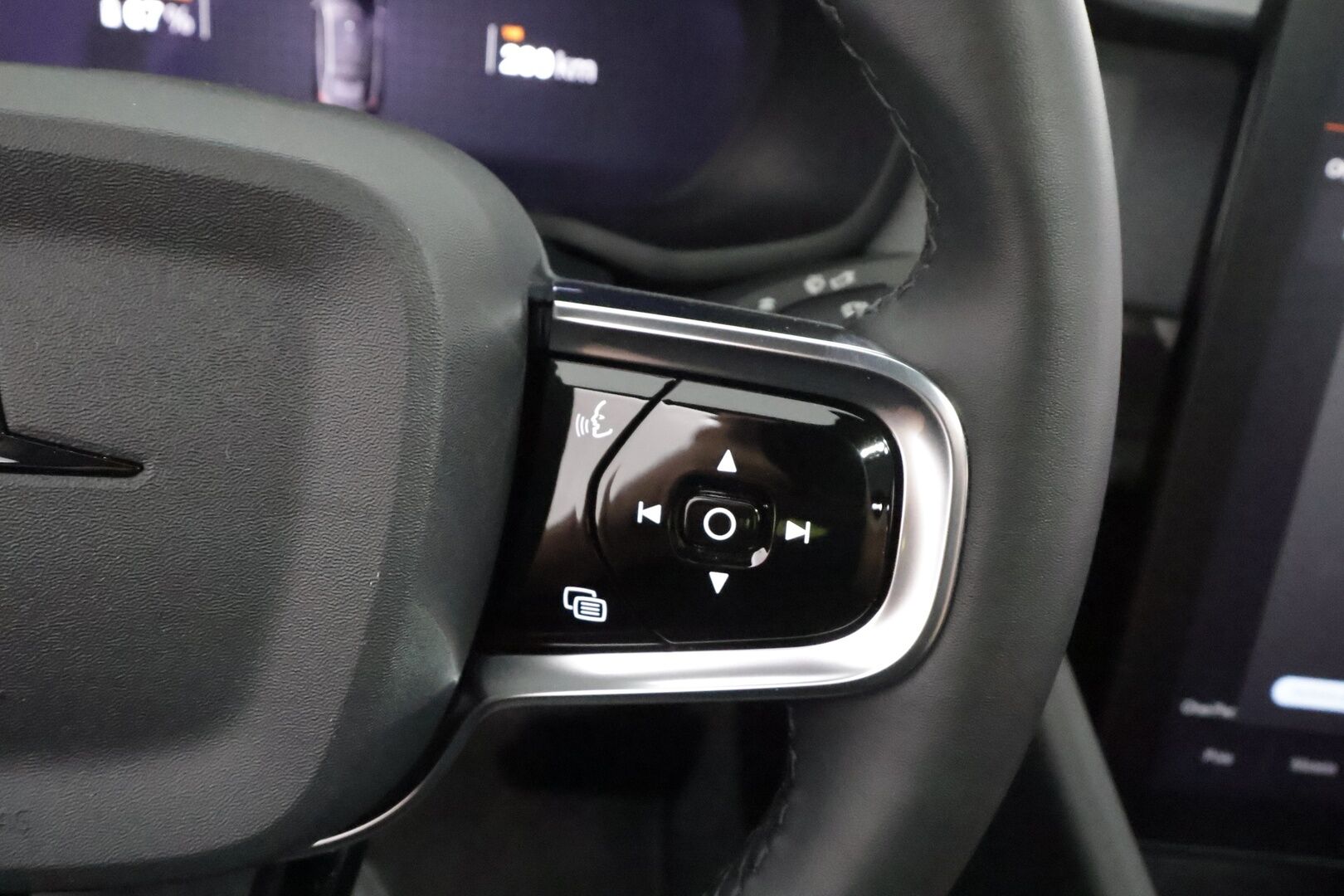 Polestar 2 2022 Long Range Single Motor, 170kW, 78kWh - | ACC | ILP | Koukku | H/K | LED | Lasikatto | Muistipenkki | 360-Kamera | Sporttipenkit | Keyless | Apple&Android | Kahdet Renkaat | Koti & Kauppalaturi |