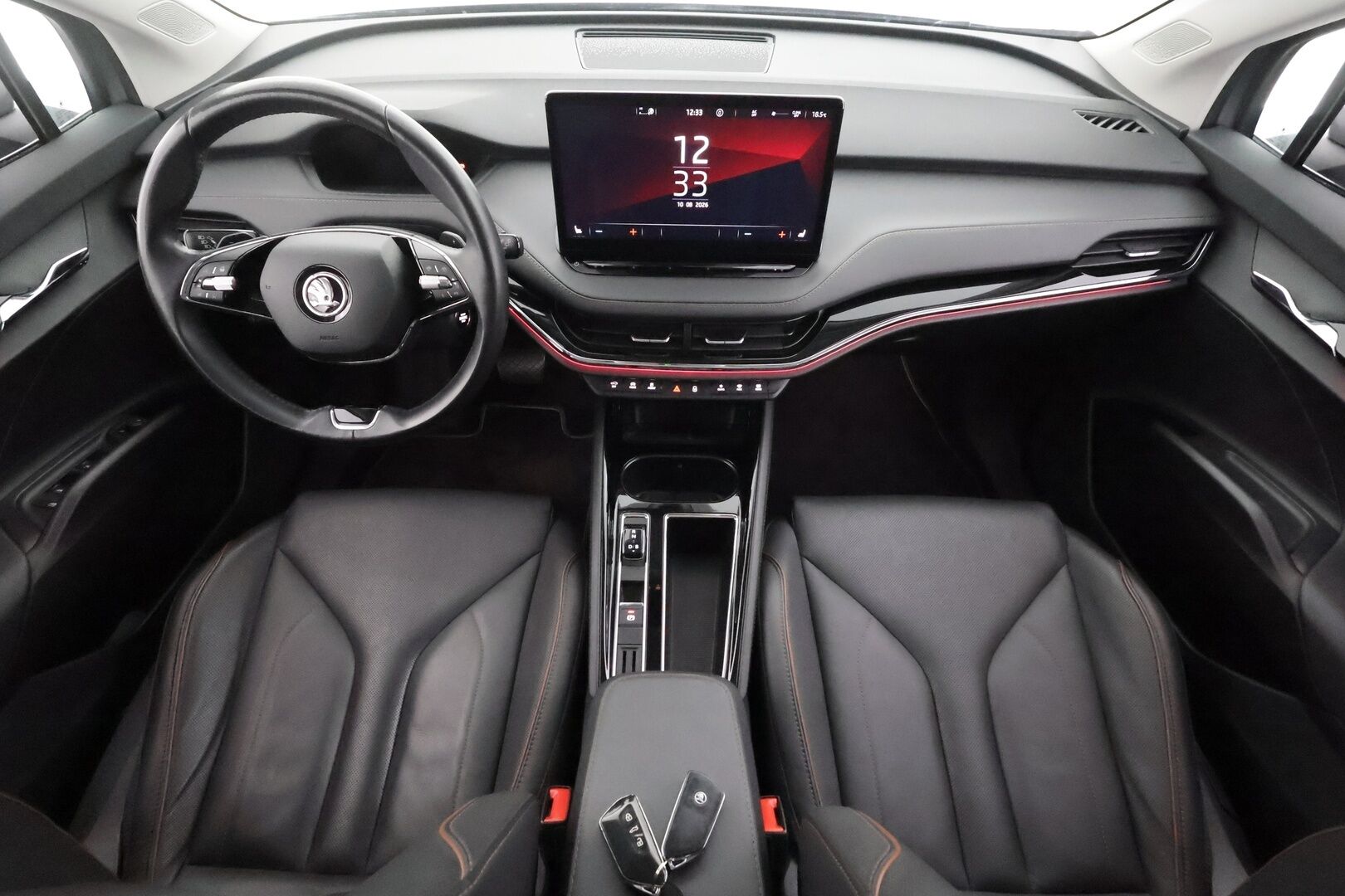 Skoda Enyaq 2022 80 iV - | ILP | Koukku | ACC | P.kamera | Matrix-LED | Muistipenkki | Digimittaristo | Navi | Kaistavahti | Keyless | 