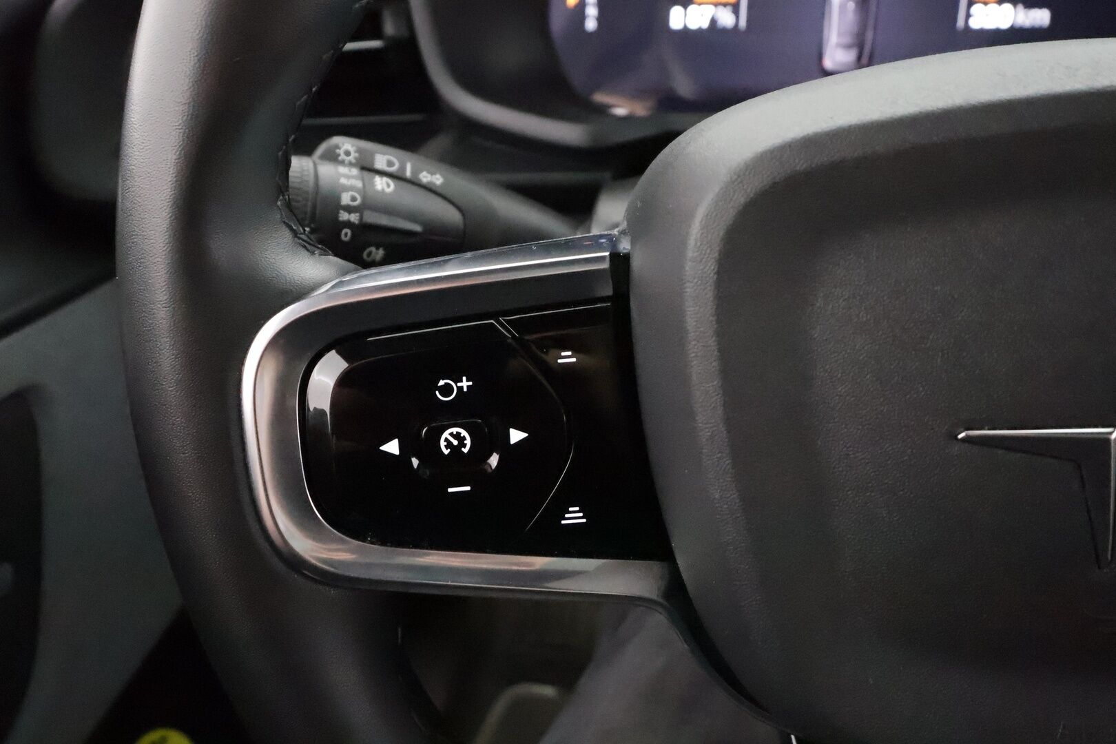 Polestar 2 2021 Launch Edition, 350kW, 78kWh - | ACC | Pixel-LED | Lasikatto | H/K | Muistipenkki | 360-Kamera | Sporttipenkit | Ratinlämmitys | Keyless | Apple&Android | Koti&Kauppalaturi |
