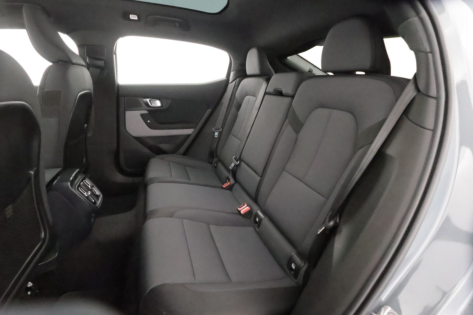 Polestar 2 2021 Launch Edition, 350kW, 78kWh - | ACC | Pixel-LED | Lasikatto | H/K | Muistipenkki | 360-Kamera | Sporttipenkit | Ratinlämmitys | Keyless | Apple&Android | Koti&Kauppalaturi |