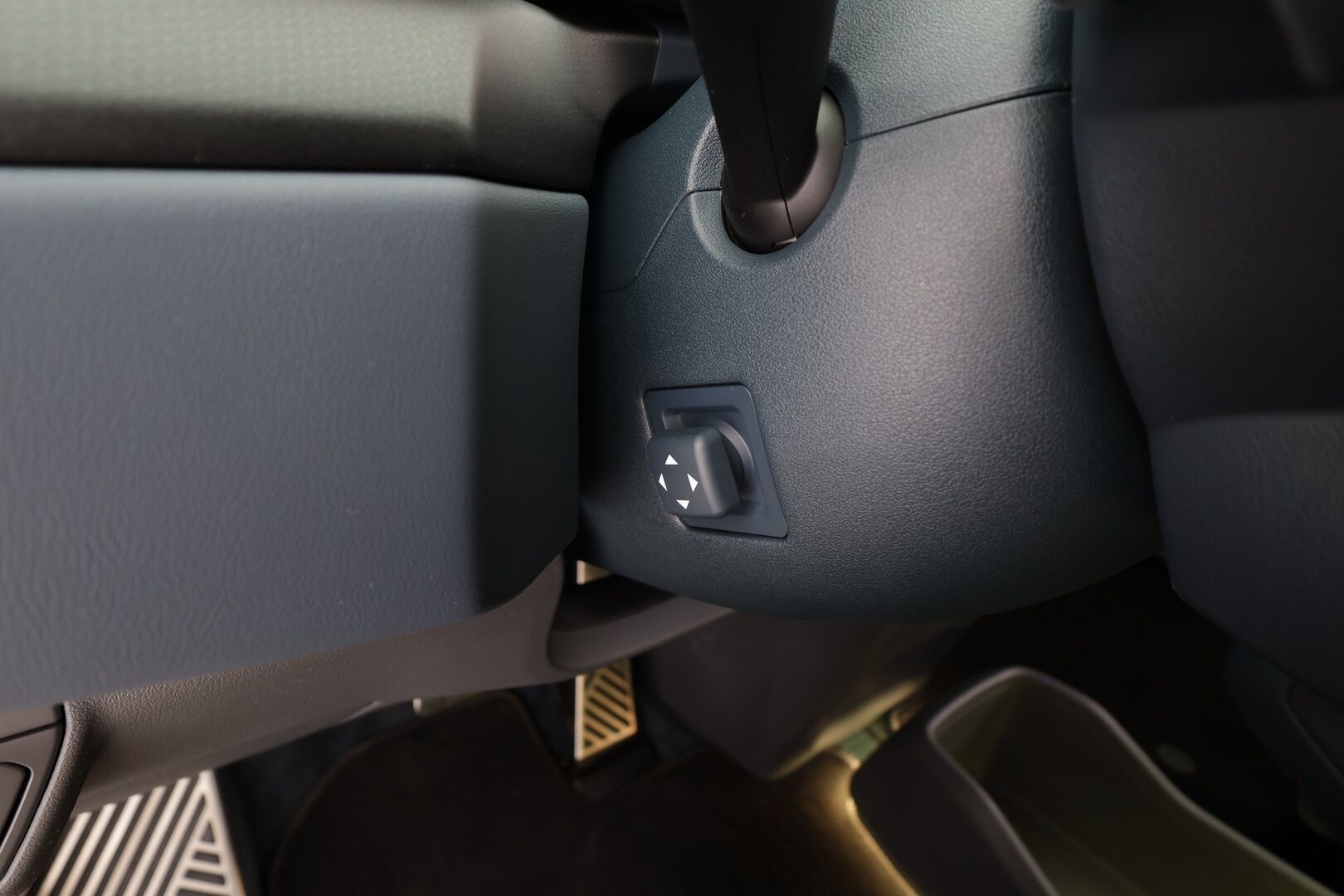Kia EV9 2024 GT-Line AWD 99,8kWh 384hv 6P - | ACC | ILP | Koukku | Ilm. relax istuimet edessä ja keskirivillä | HUD | 360° | Meridian | Panorama | Kulj. hieronta | Matrix | Muistipenkki | HDA | BSM |  