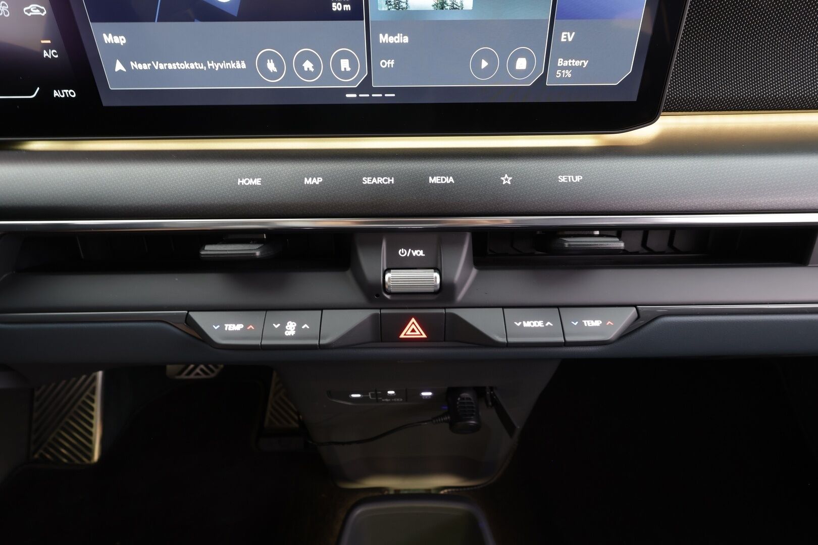 Kia EV9 2024 GT-Line AWD 99,8kWh 384hv 6P - | ACC | ILP | Koukku | Ilm. relax istuimet edessä ja keskirivillä | HUD | 360° | Meridian | Panorama | Kulj. hieronta | Matrix | Muistipenkki | HDA | BSM |  