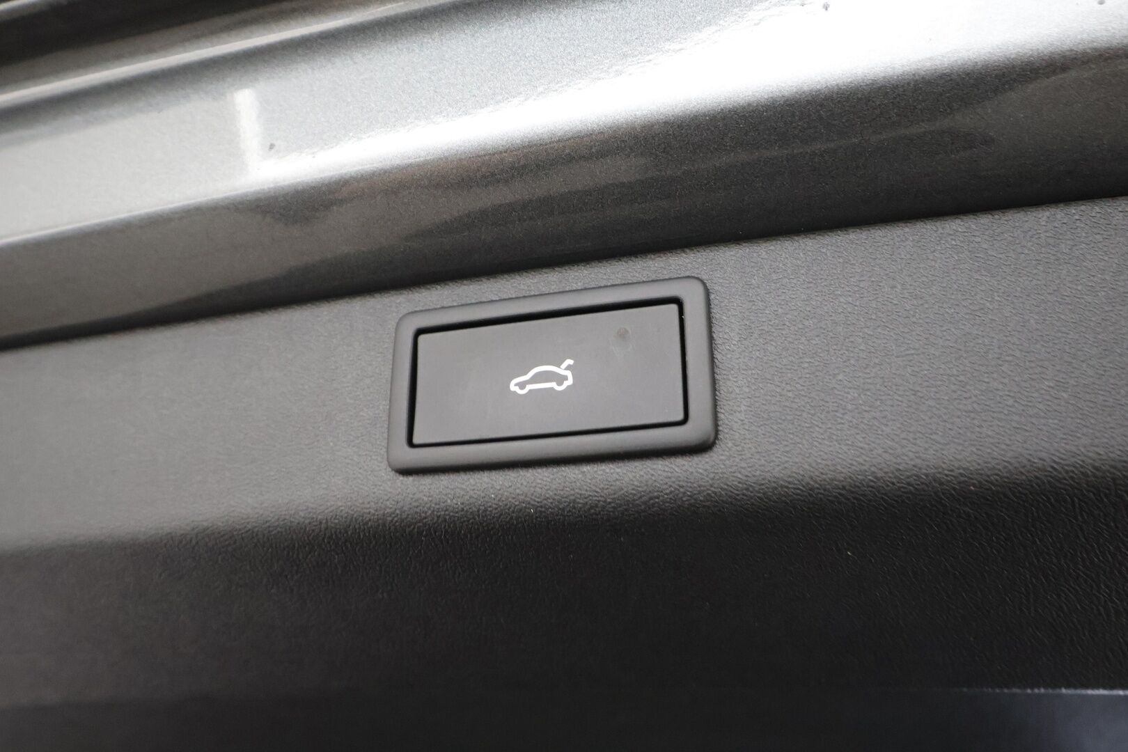 Skoda Elroq 2025 85 Style - | ACC | ILP | Matrix-LED | Canton | Hierovat Muistipenkit | 360-Kamera | Puolinahat | Ratinlämmitys | Keyless | Apple&Android | Merkkihuollettu |