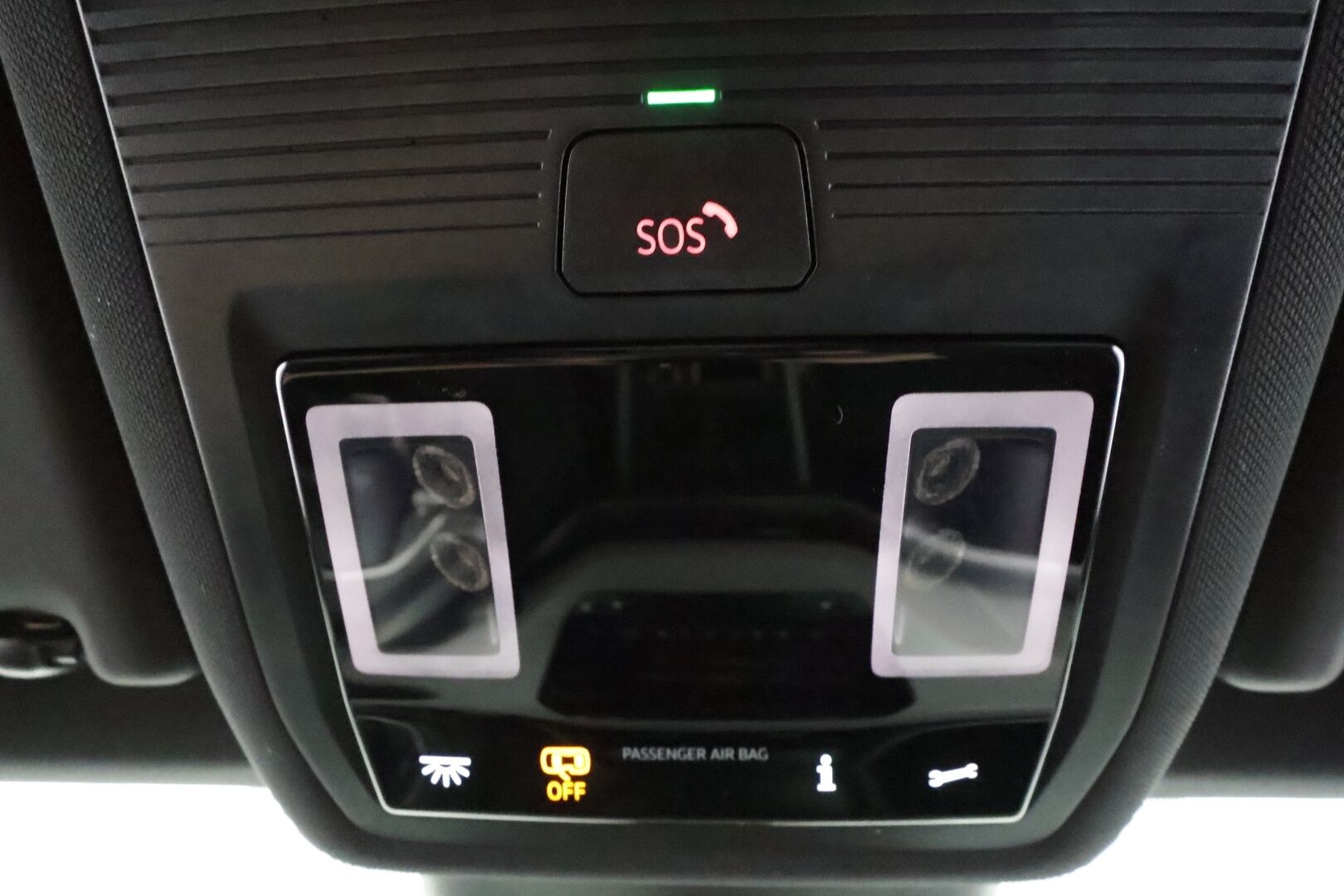 Skoda Elroq 2025 85 Style - | ACC | ILP | Matrix-LED | Canton | Hierovat Muistipenkit | 360-Kamera | Puolinahat | Ratinlämmitys | Keyless | Apple&Android | Merkkihuollettu |