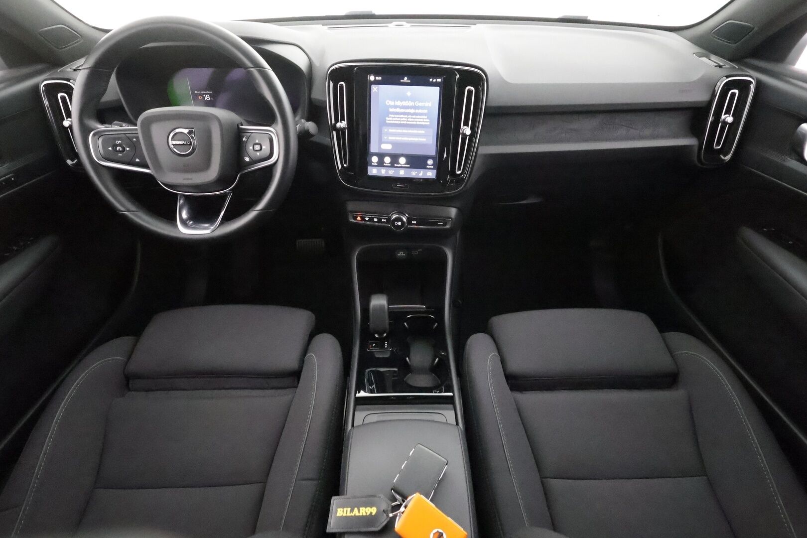 Volvo C40 2023 Recharge Single Plus aut - | ACC | ILP | Muistipenkki | Lasikatto | Sporttipenkit | P.kamera | Pilot Assist | BLIS | Keyless | LED | Sähk. takaluukku | Merkkihuollot | ALV | 