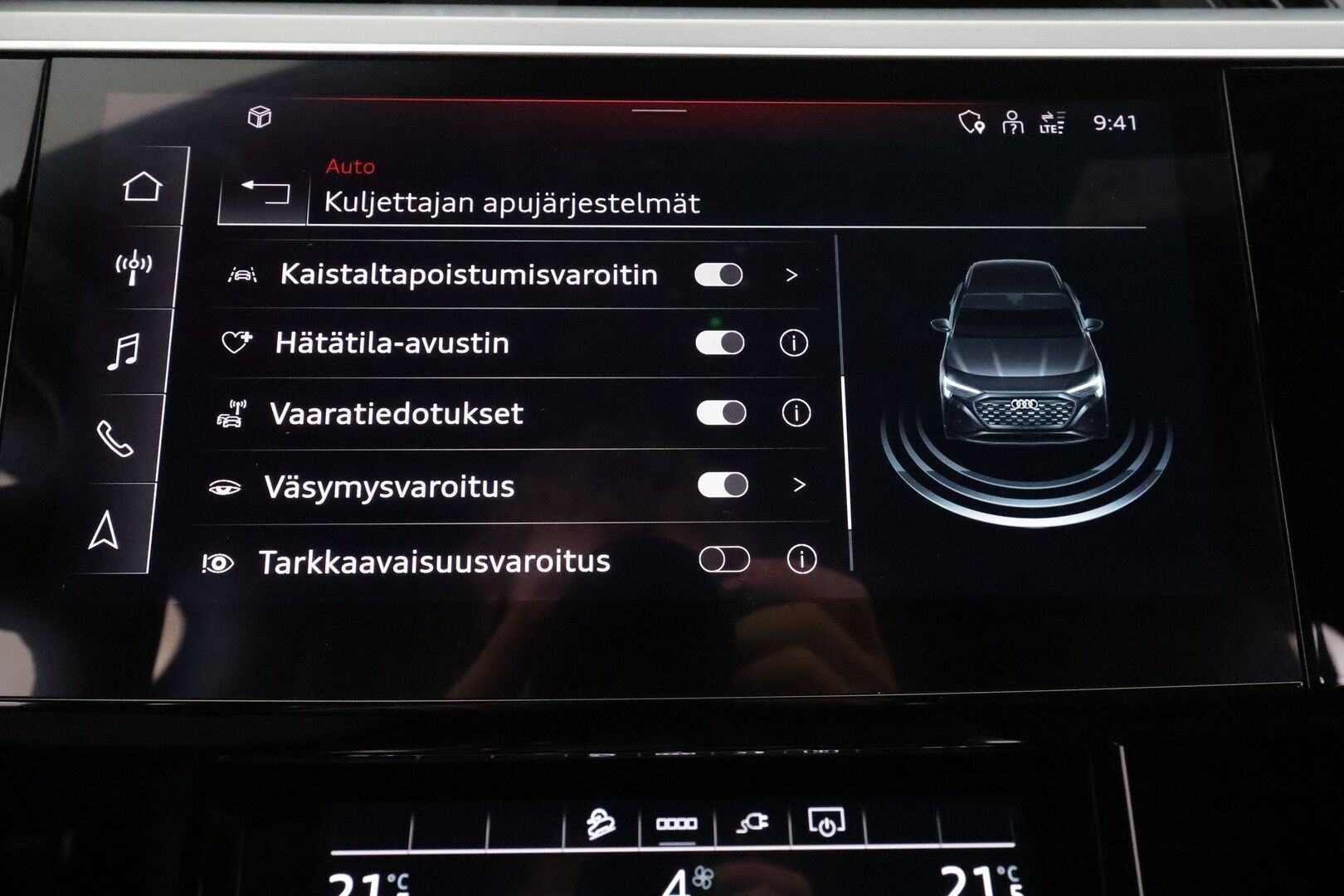 AUDI Q8 E-TRON 2024 50 e-tron quattro - | ACC | Koukku | S-line sisäpaketti | Muistipenkki | Sporttipenkit sähköllä | Matrix | Keyless | Nahka-alcantara | P.kamera | Lane Assist | 2x renkaat aluin | 