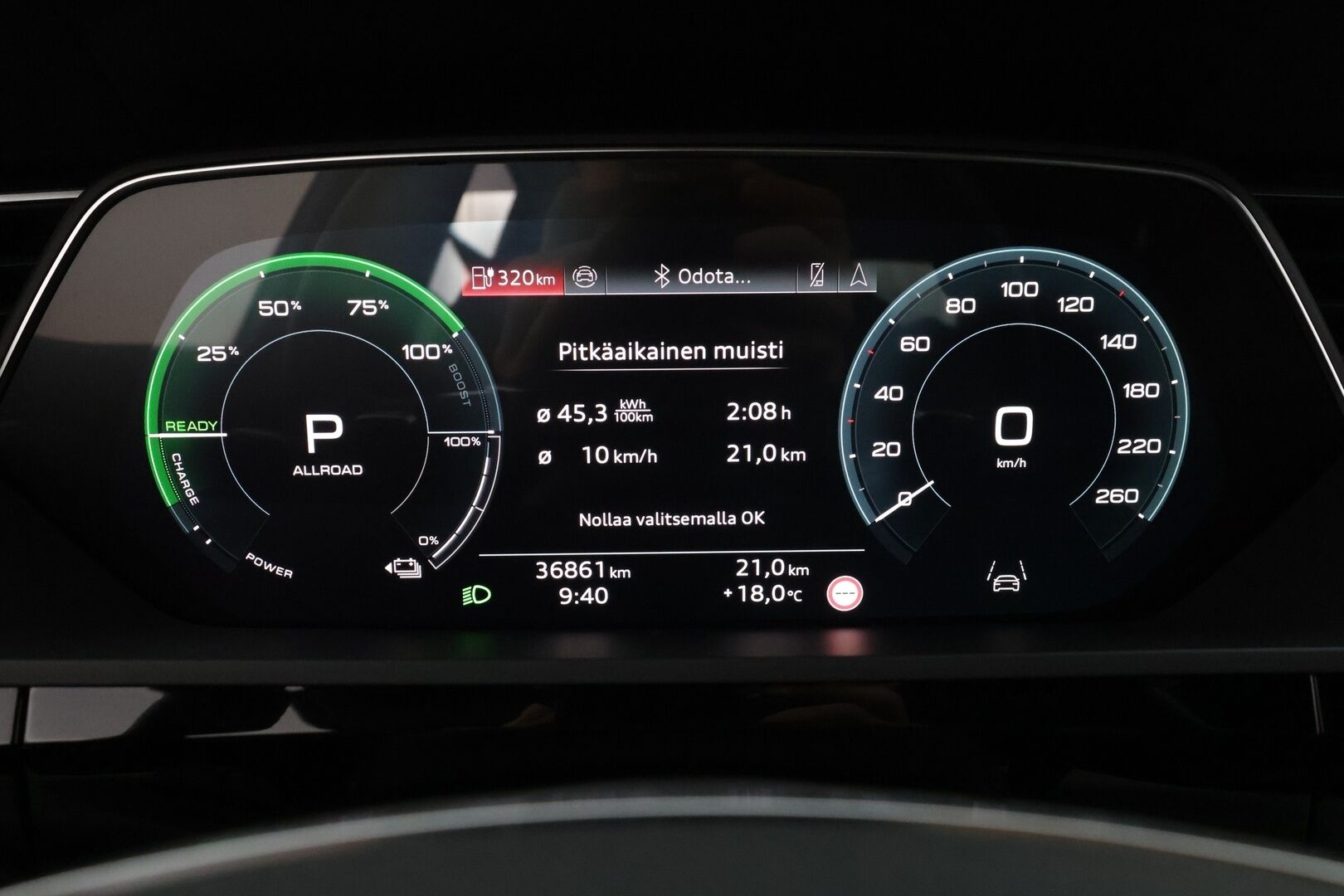 AUDI Q8 E-TRON 2024 50 e-tron quattro - | ACC | Koukku | S-line sisäpaketti | Muistipenkki | Sporttipenkit sähköllä | Matrix | Keyless | Nahka-alcantara | P.kamera | Lane Assist | 2x renkaat aluin | 