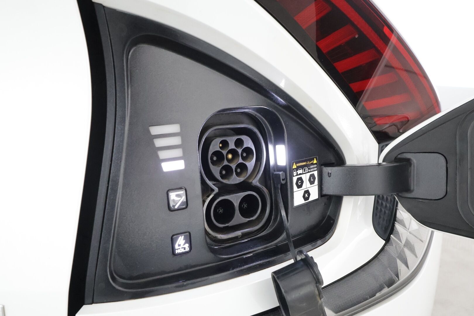 KIA EV6 2024 GT-Line AWD 77 kWh 325 hv - | ACC | ILP | Koukku | 360° | HUD | Meridian | Ilm. relax penkit | Muistipenkki | Kattoluukku | Nahka-alcantara | Ambient | HDA | BSM | 