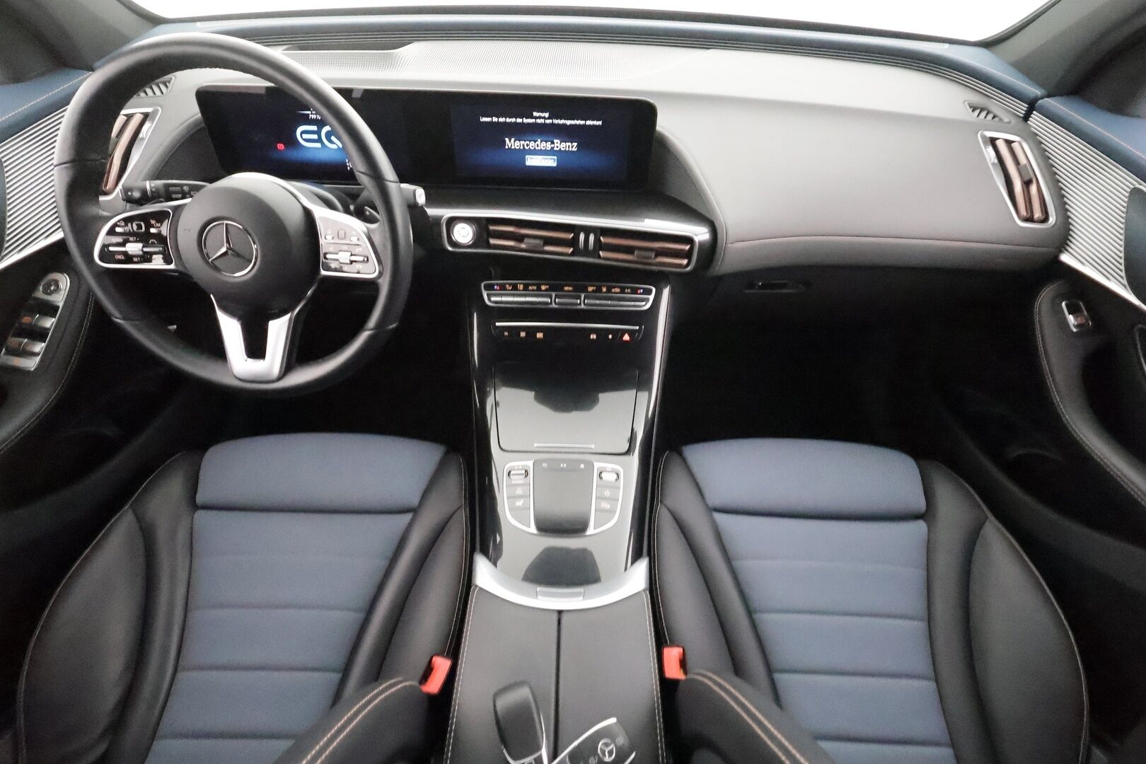 MERCEDES-BENZ EQC 2023 400 4Matic - | DTR+ | ILP | Koukku | Multibeam | Muistipenkit hieronnalla | Puolinahat | 360 | HUD | Keyless | Lane Assist | BSM | Sähk. ratti | Merkkihuollot | ALV | 