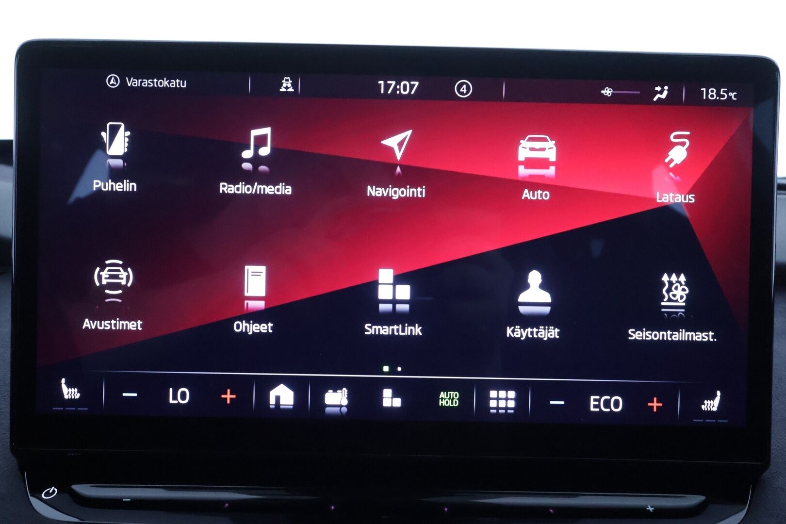 SKODA ENYAQ 2023 RS 4x4 220kW - | ILP | Koukku | Lasikatto | Canton | HUD | ACC | Matrix-LED | P.Kamera | Hierova Muistipenkki | Navi | Kaistavahti | Keyless | Merkkihuollot |