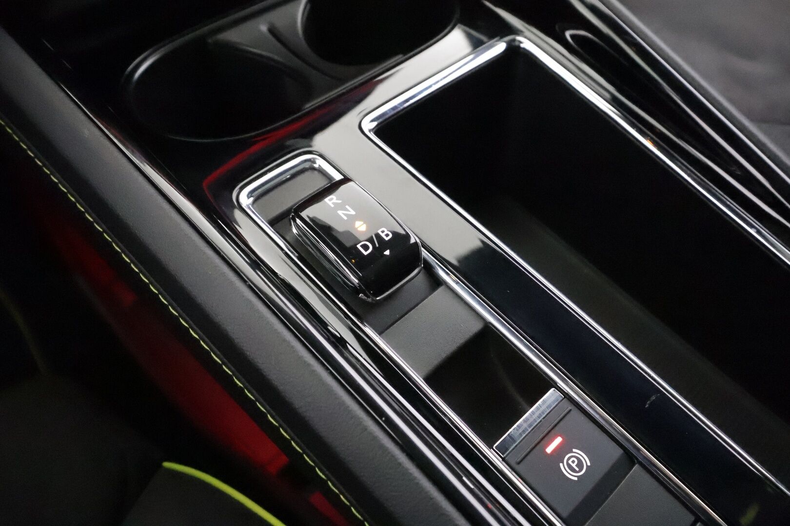 SKODA ENYAQ 2023 RS 4x4 220kW - | ILP | Koukku | Lasikatto | Canton | HUD | ACC | Matrix-LED | P.Kamera | Hierova Muistipenkki | Navi | Kaistavahti | Keyless | Merkkihuollot |