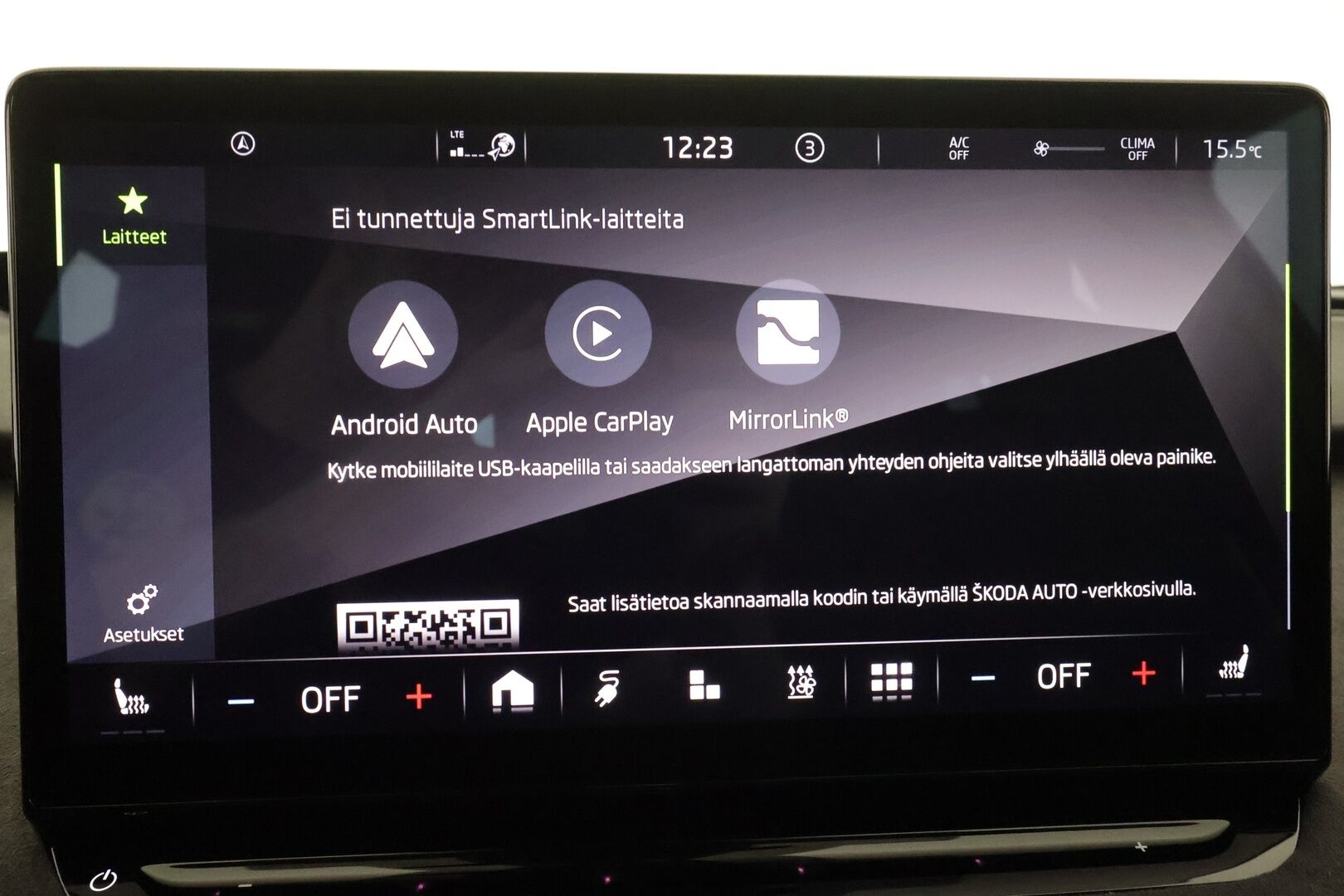 SKODA ENYAQ 2023 80x 4x4 RS iV - | ILP | Koukku | ACC | Matrix-LED | P.Kamera | Lasikatto | Canton | HUD | Hierova Muistipenkki | Navi | Kaistavahti | Keyless | Merkkihuollot | 