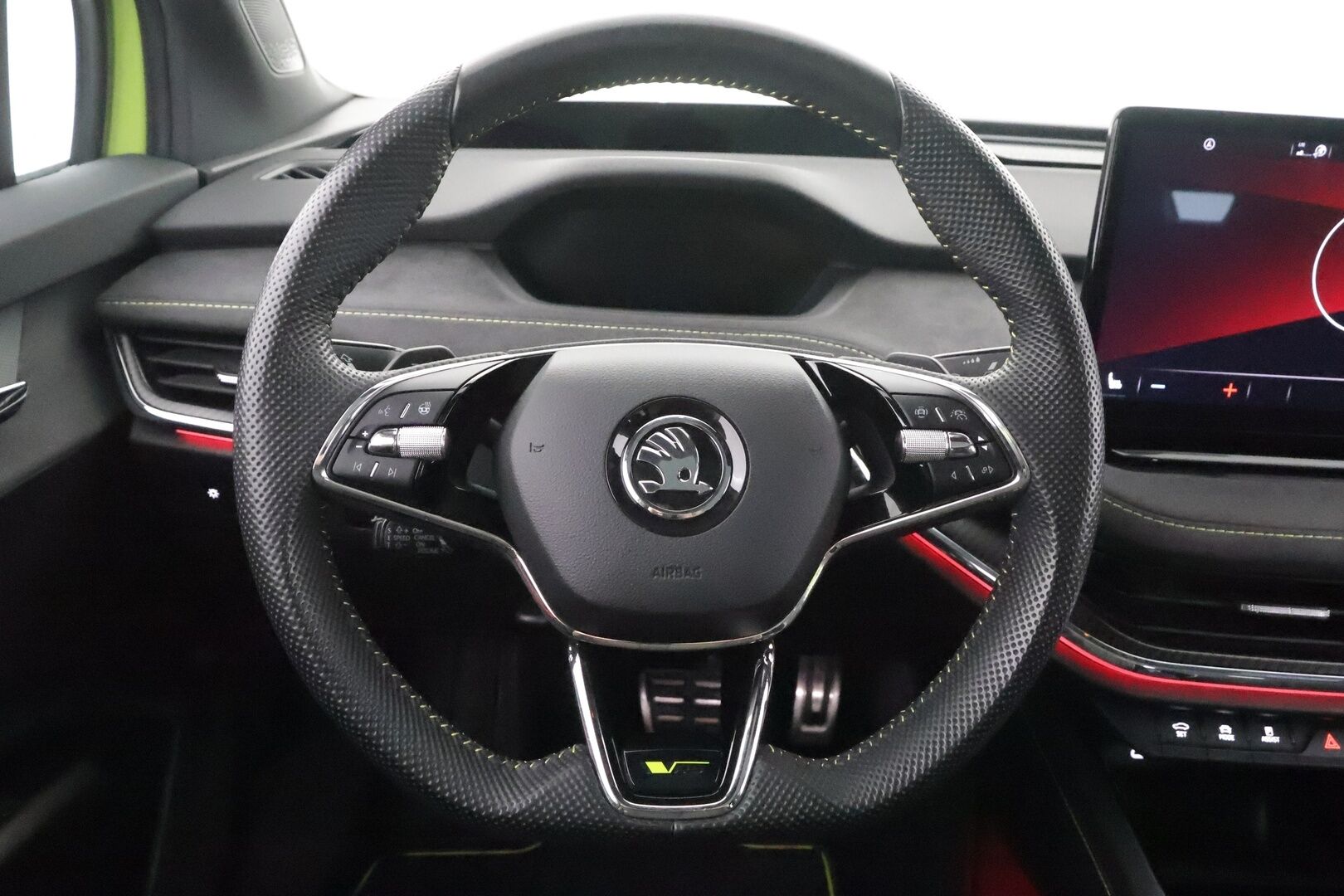 SKODA ENYAQ 2023 80x 4x4 RS iV - | ILP | Koukku | ACC | Matrix-LED | P.Kamera | Lasikatto | Canton | HUD | Hierova Muistipenkki | Navi | Kaistavahti | Keyless | Merkkihuollot | 