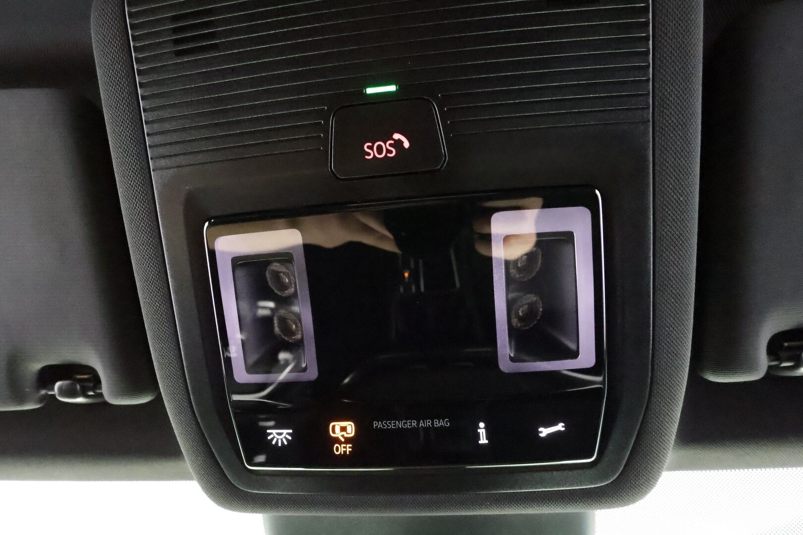 SKODA ENYAQ 2023 80x 4x4 RS iV - | ILP | Koukku | ACC | Matrix-LED | P.Kamera | Lasikatto | Canton | HUD | Hierova Muistipenkki | Navi | Kaistavahti | Keyless | Merkkihuollot | 