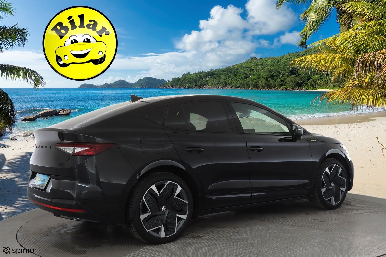 SKODA ENYAQ 2023 RS 4x4 220kW - | ILP | Koukku | Lasikatto | Canton | HUD | ACC | Matrix-LED | P.Kamera | Hierova Muistipenkki | Navi | Kaistavahti | Keyless | 2x Latauskaapelit | Merkkihuollot |