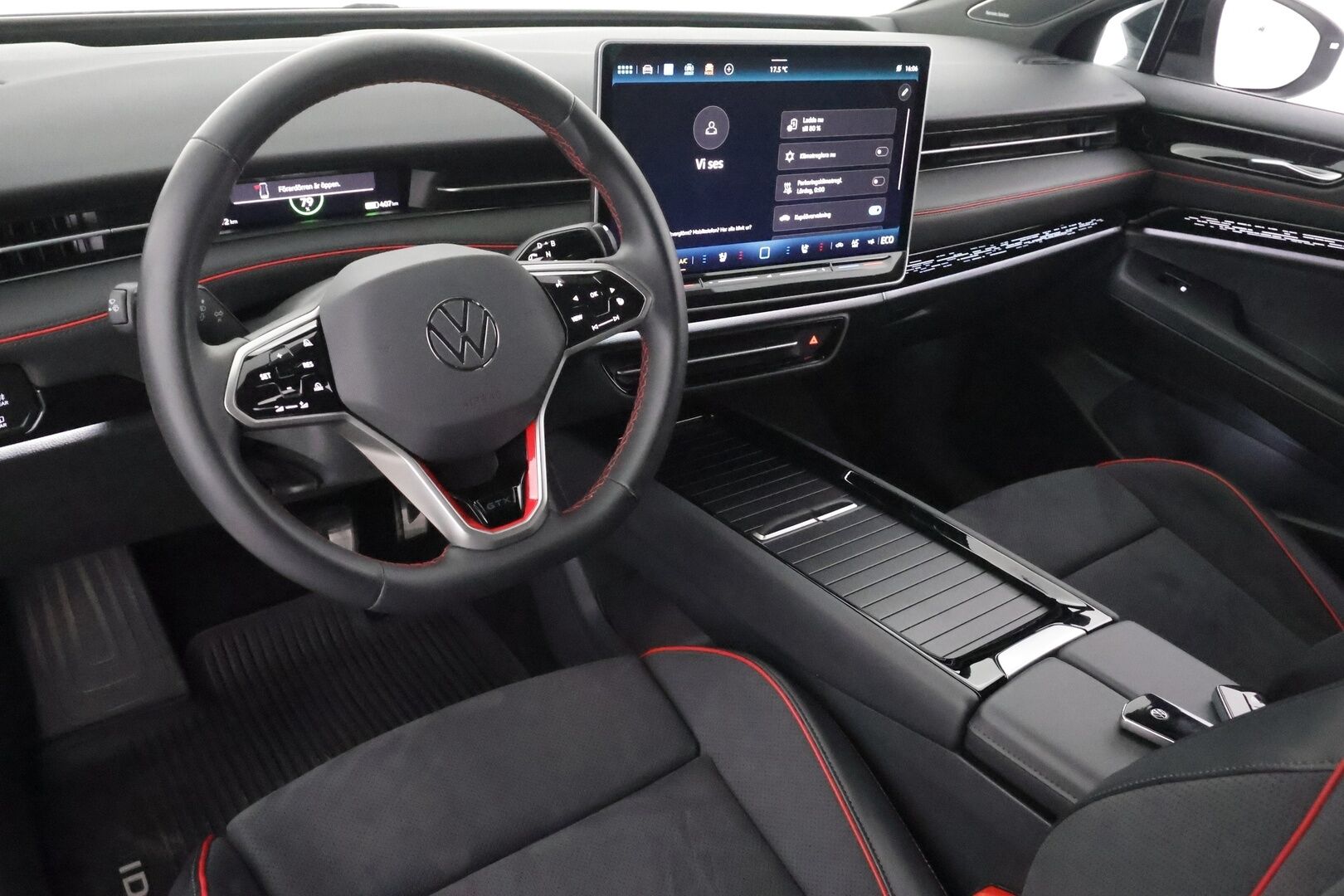 VOLKSWAGEN ID.7 2025 Tourer GTX 4MOTION 250 kW Akku 86 kWh - | ACC | ILP | Koukku | H/K | IQ-Light | HUD | Hierovat Muistipenkit | 360-Kamera | Puolinahat | Keyless | Merkkihuollettu | Kahdet Renkaat |