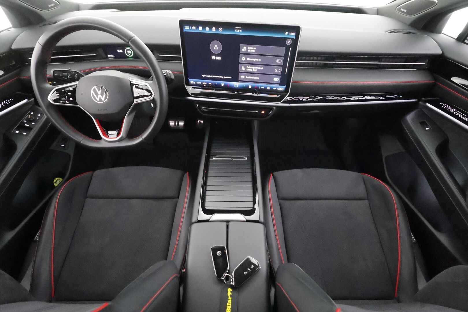 VOLKSWAGEN ID.7 2025 Tourer GTX 4MOTION 250 kW Akku 86 kWh - | ACC | ILP | Koukku | H/K | IQ-Light | HUD | Hierovat Muistipenkit | 360-Kamera | Puolinahat | Keyless | Merkkihuollettu | Kahdet Renkaat |