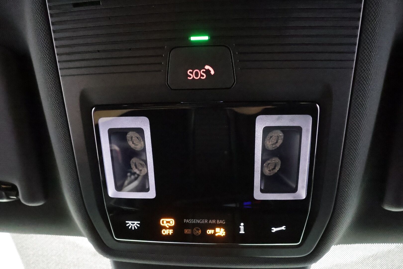 VOLKSWAGEN ID.7 2025 Tourer GTX 4MOTION 250 kW Akku 86 kWh - | ACC | ILP | Koukku | H/K | IQ-Light | HUD | Hierovat Muistipenkit | 360-Kamera | Puolinahat | Keyless | Merkkihuollettu | Kahdet Renkaat |