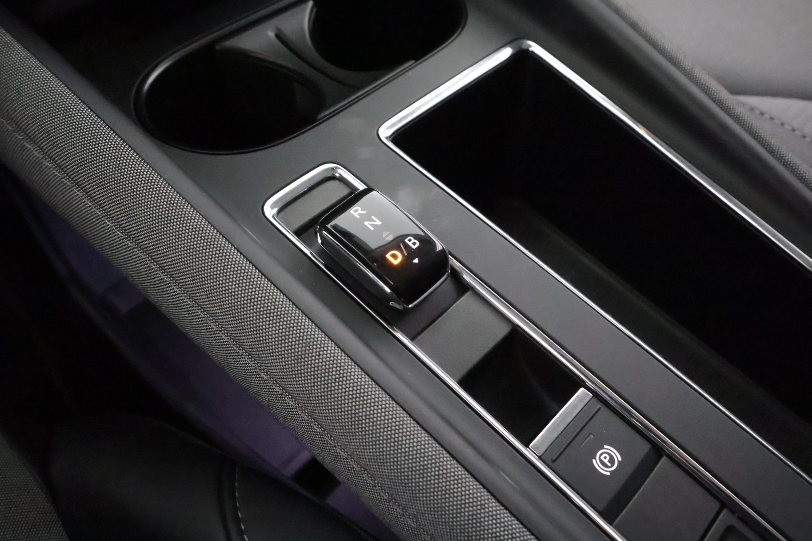 Skoda Enyaq 2024 Coupe 85 SportLine - ILP | Akuston esilämmitys | Lasikatto | ACC | Matrix LED | Peruutuskamera | Keyless | Merkkihuollot | Muistipenkki | Ratinlämmitys | Huippuvarusteet!