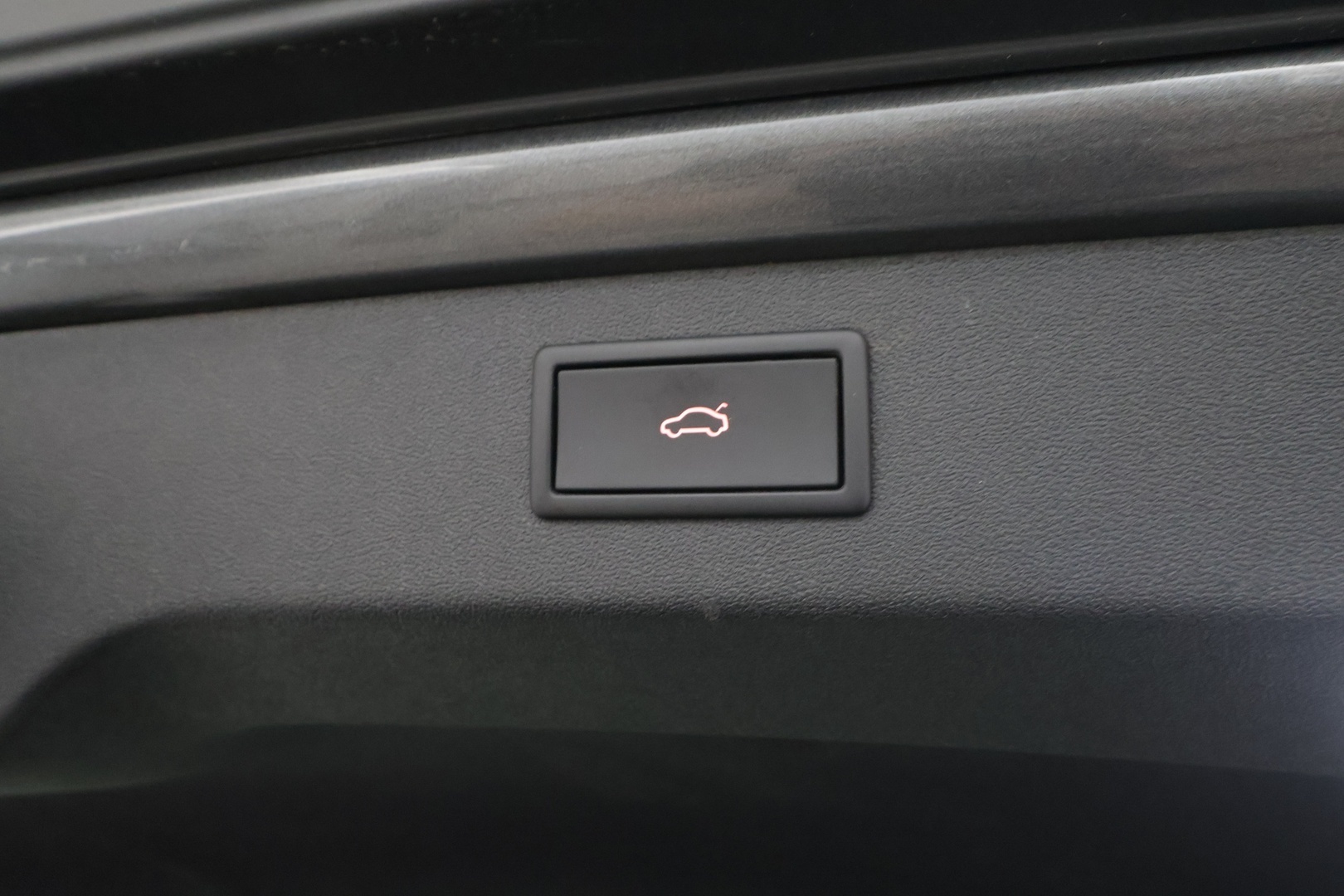 Skoda Enyaq 2024 Coupe 85 SportLine - ILP | Akuston esilämmitys | Lasikatto | ACC | Matrix LED | Peruutuskamera | Keyless | Merkkihuollot | Muistipenkki | Ratinlämmitys | Huippuvarusteet!
