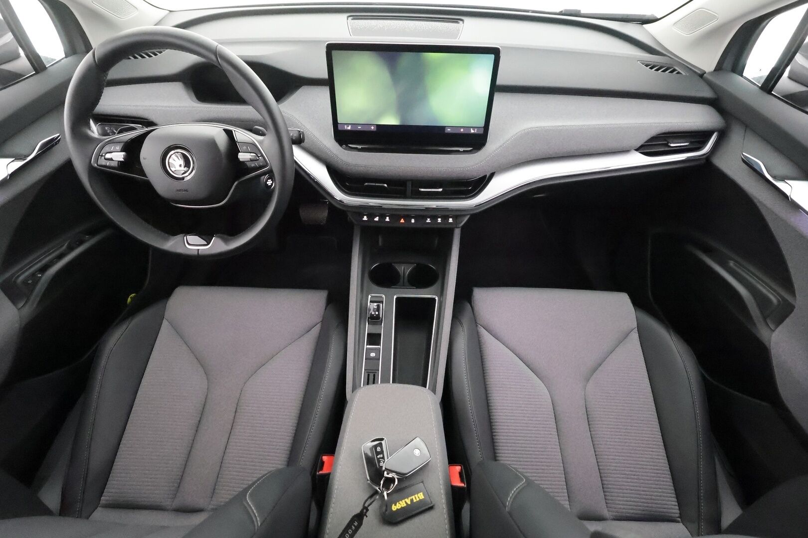 Skoda Enyaq 2024 Coupe 85 SportLine - ILP | Akuston esilämmitys | Lasikatto | ACC | Matrix LED | Peruutuskamera | Keyless | Merkkihuollot | Muistipenkki | Ratinlämmitys | Huippuvarusteet!